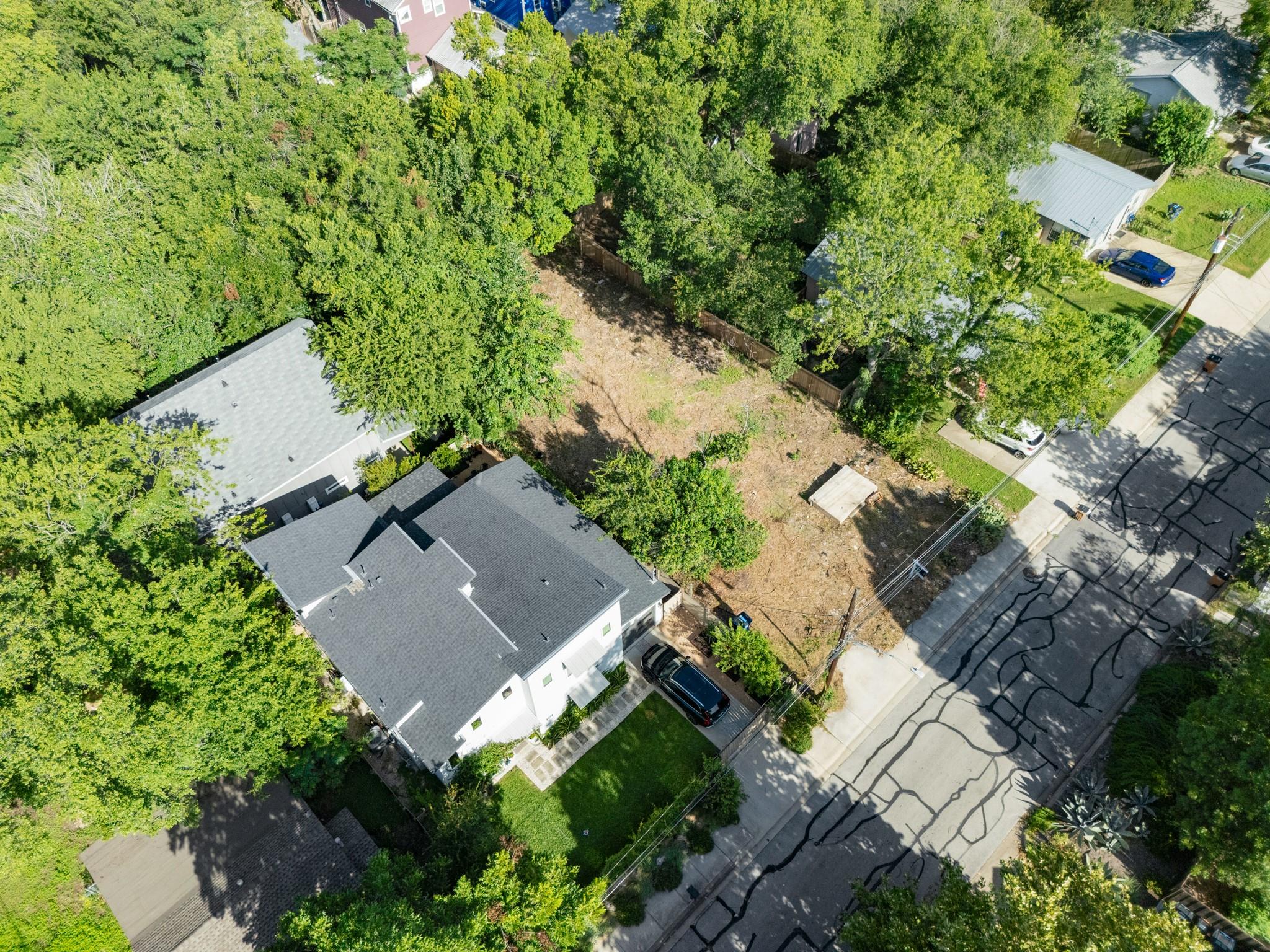 4th image of 2006 Alamo St, Austin, TX 78722 | MLS# 8294210