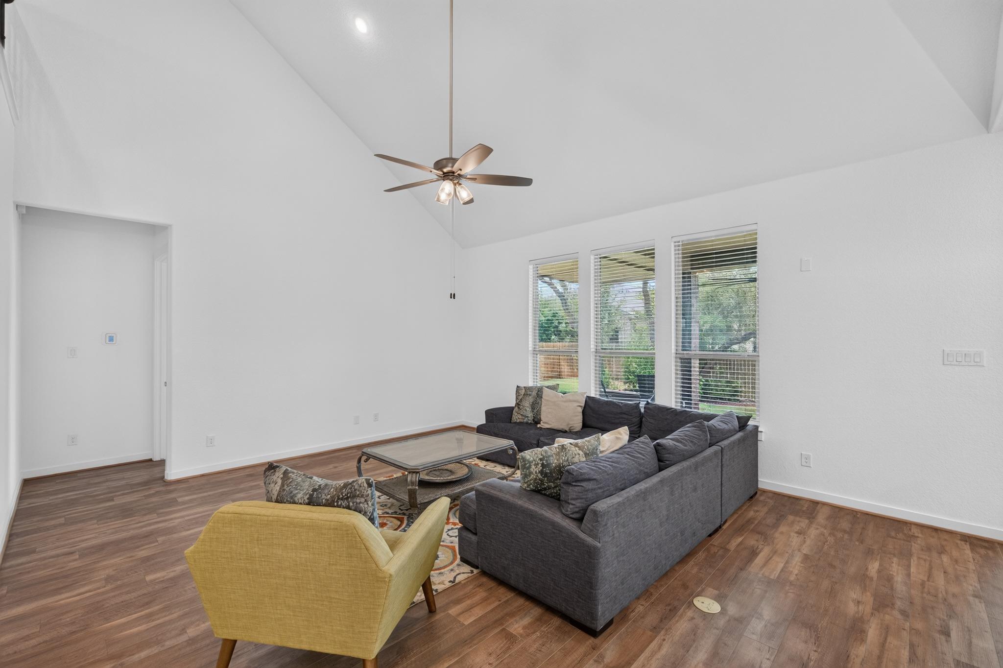 3rd image of 751 Whitetail Dr, Round Rock, TX 78681 | MLS# 6369169