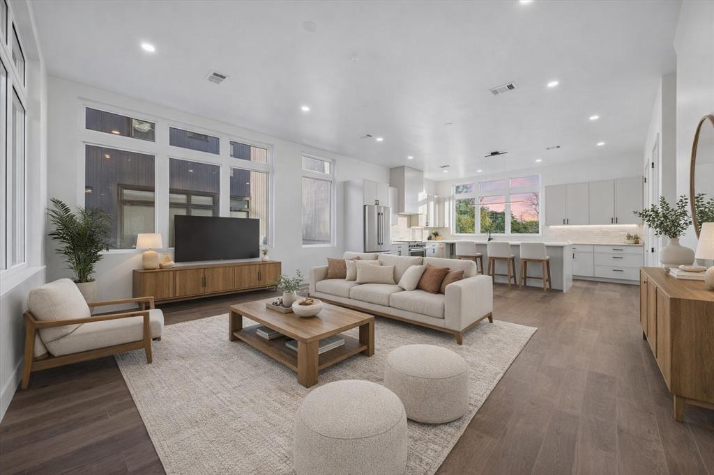 5th image of 4101 Menchaca Rd, Austin, TX 78704