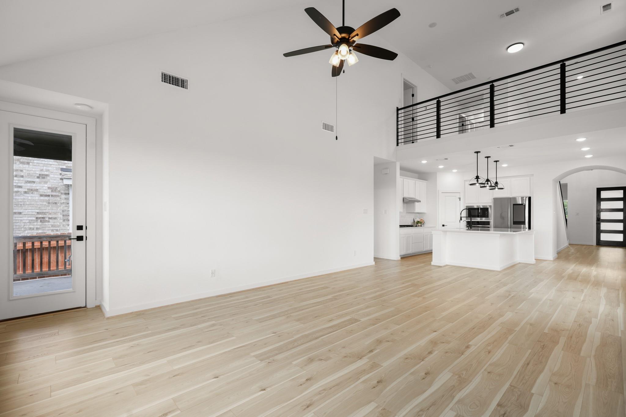 3rd image of 8009 Copper Prairie Bnd, Lago Vista, TX 78645 | MLS# 1377090