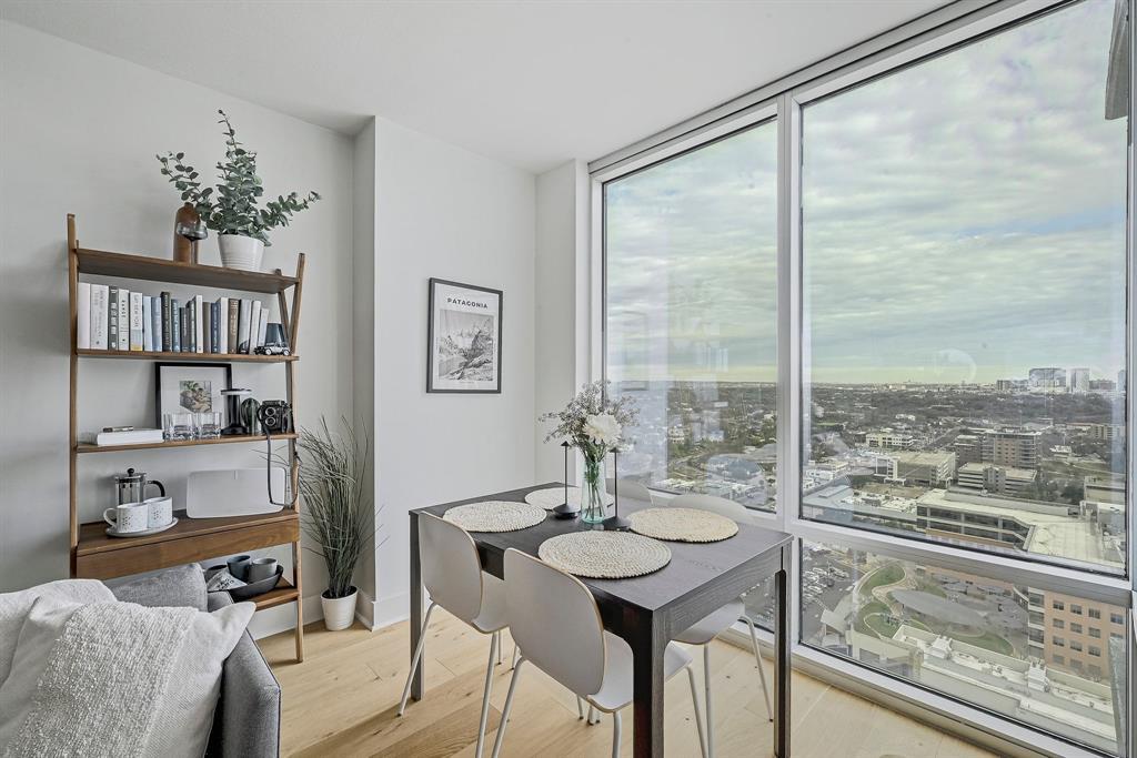 4th image of 300 Bowie St #2706, Austin, TX 78703 | MLS# 1670119