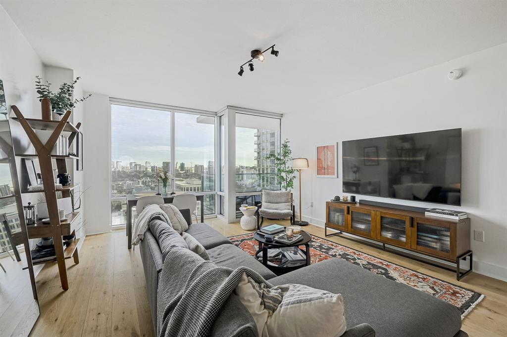 2nd image of 300 Bowie St #2706, Austin, TX 78703 | MLS# 1670119