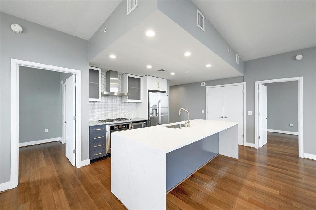 3rd image of 300 Bowie St #2301, Austin, TX 78703 | MLS# 6522850