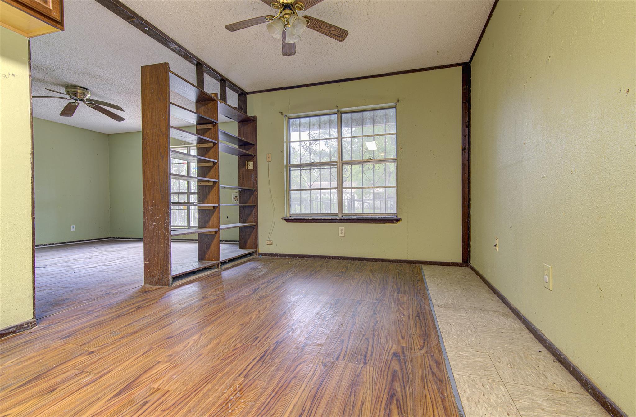 5th image of 6006 Palm Cir, Austin, TX 78741 | MLS# 5940012