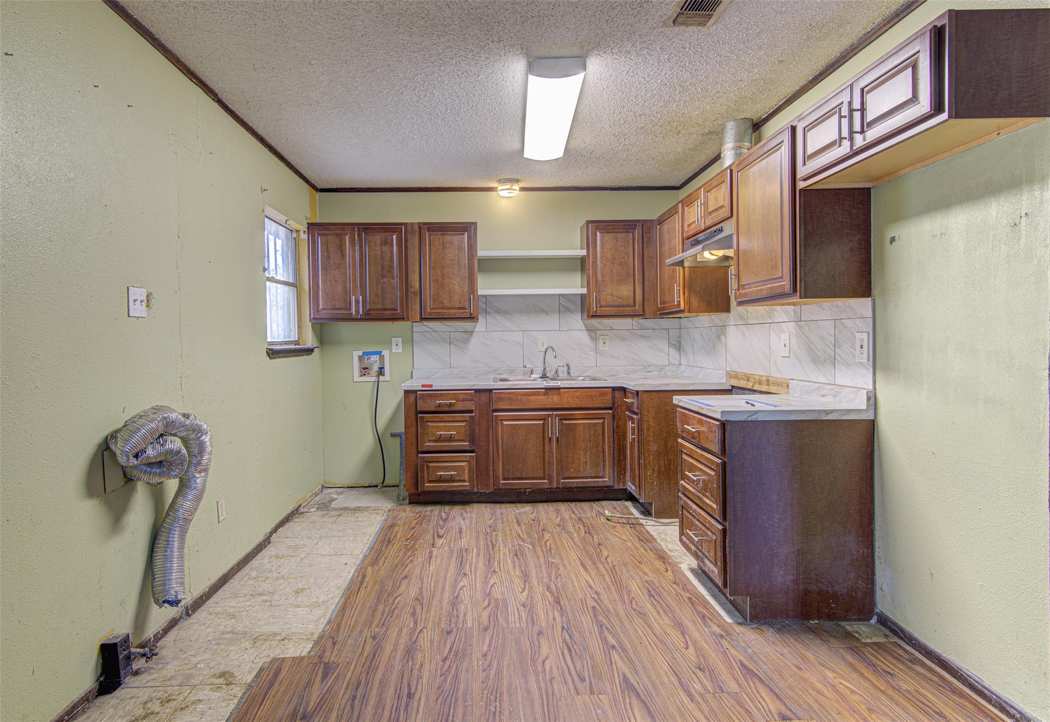 4th image of 6006 Palm Cir, Austin, TX 78741 | MLS# 5940012