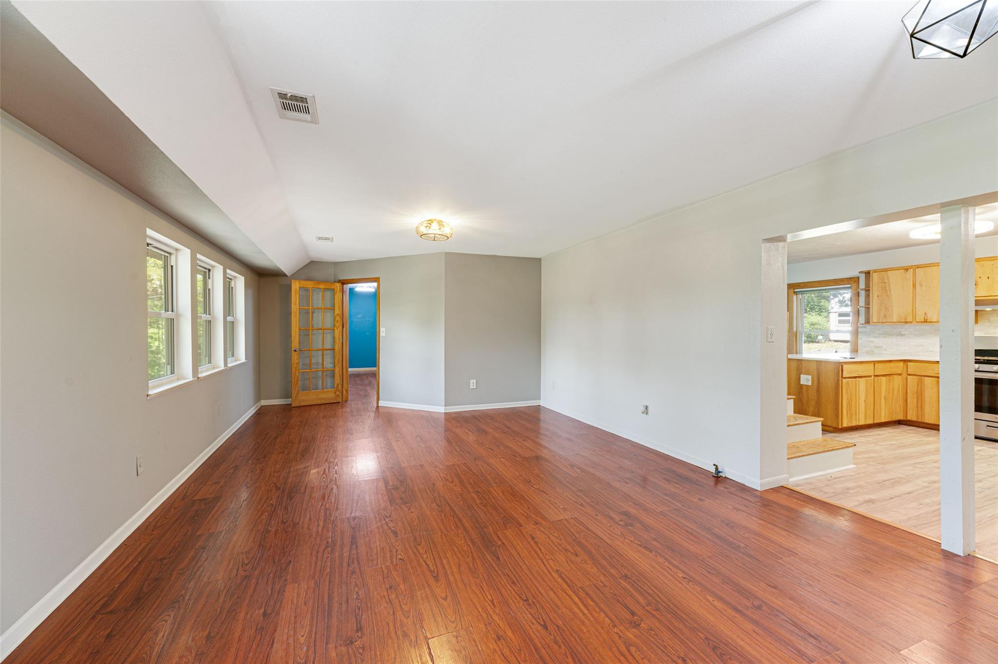 4th image of 180 Ironstone Rd, Smithville, TX 78957 | MLS# 7977634