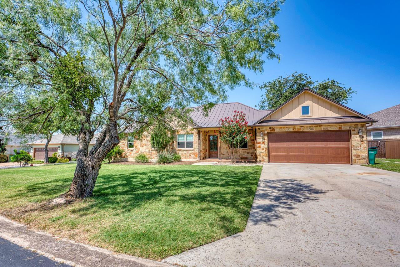 3rd image of 804 Four Oaks Ln, Marble Falls, TX 78654 | MLS# 7498379