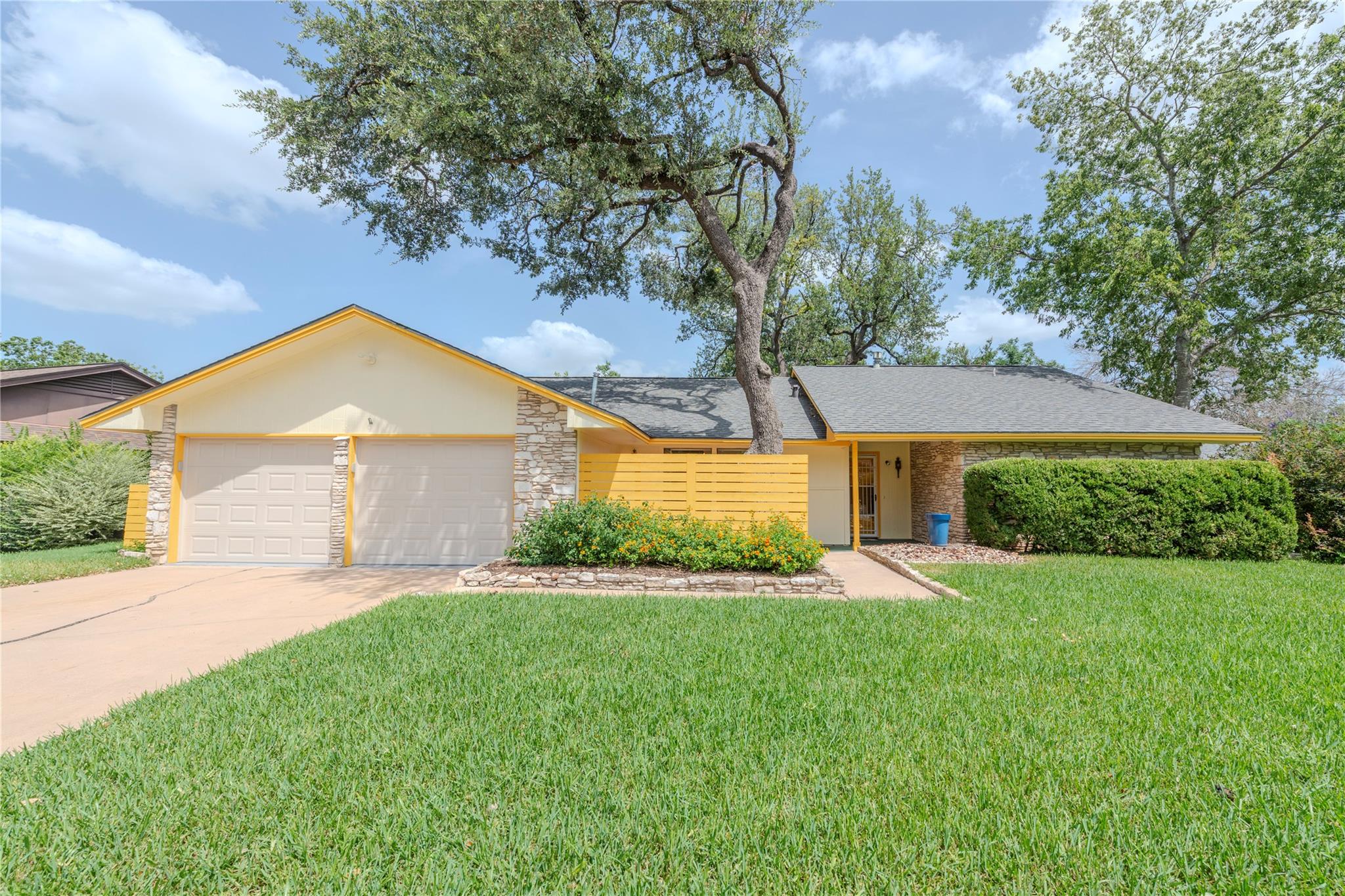 2nd image of 12409 Split Rail Pkwy, Austin, TX 78750 | MLS# 3115100