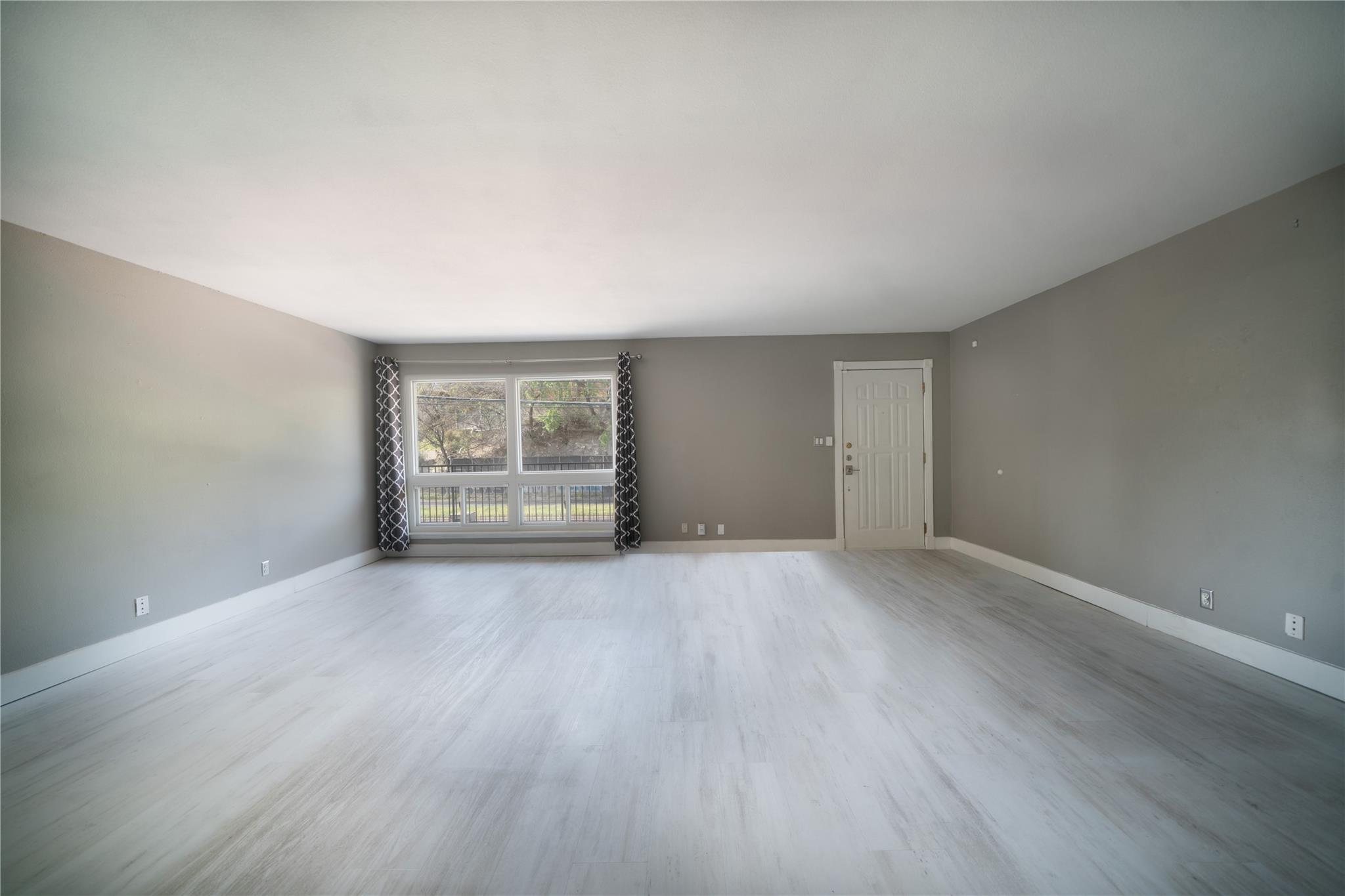 5th image of 500 E Riverside Dr, Austin, TX 78704