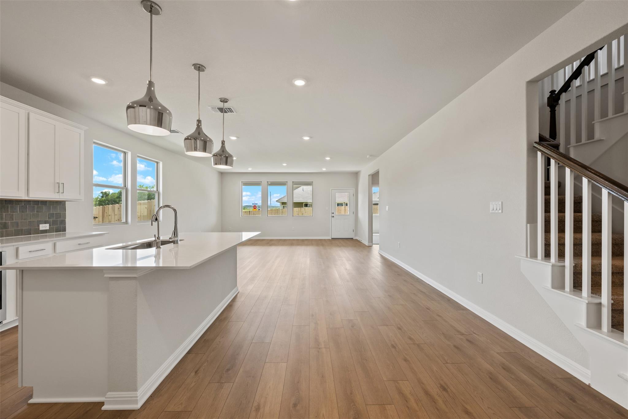 4th image of 283 Crater Lake Dr, Dripping Springs, TX 78620 | MLS# 2775187