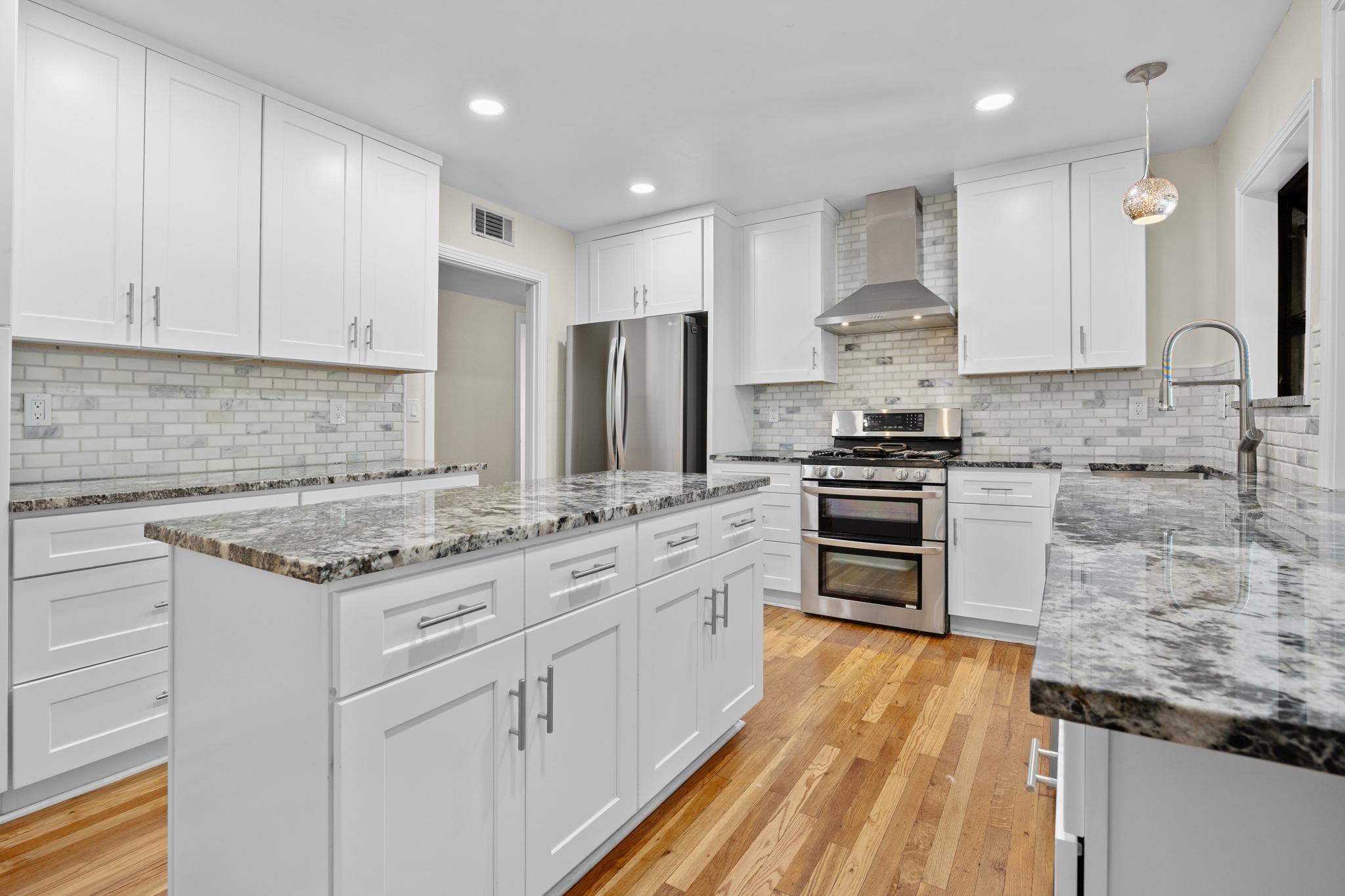 2nd image of 5014 W Frances Pl, Austin, TX 78731 | MLS# 9703921