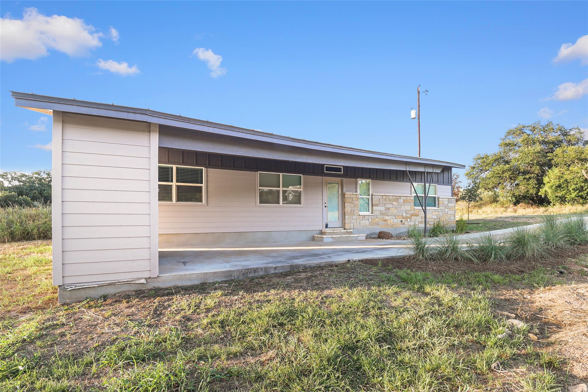 5th image of 654 Maple Ln, Cottonwood Shores, TX 78657 | MLS# 7477072