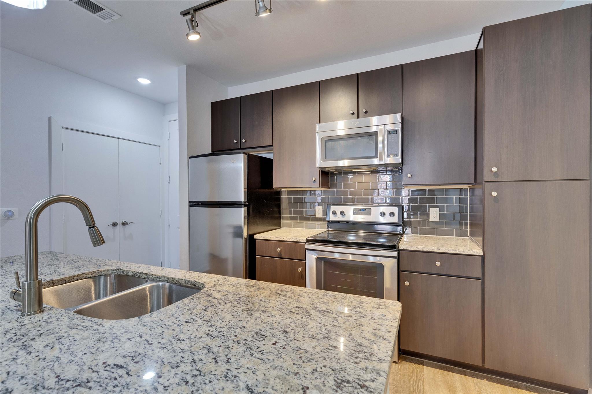 3rd image of 1900 Barton Springs Rd #3039, Austin, TX 78704 | MLS# 8444048