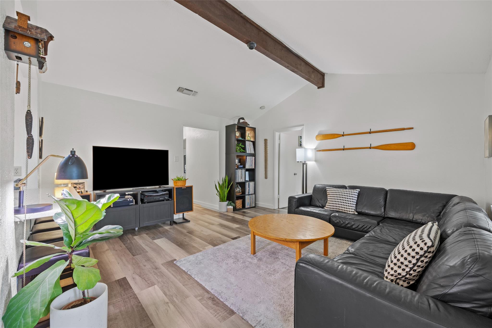 4th image of 5506 S Pleasant Valley Rd, Austin, TX 78744 | MLS# 7765820