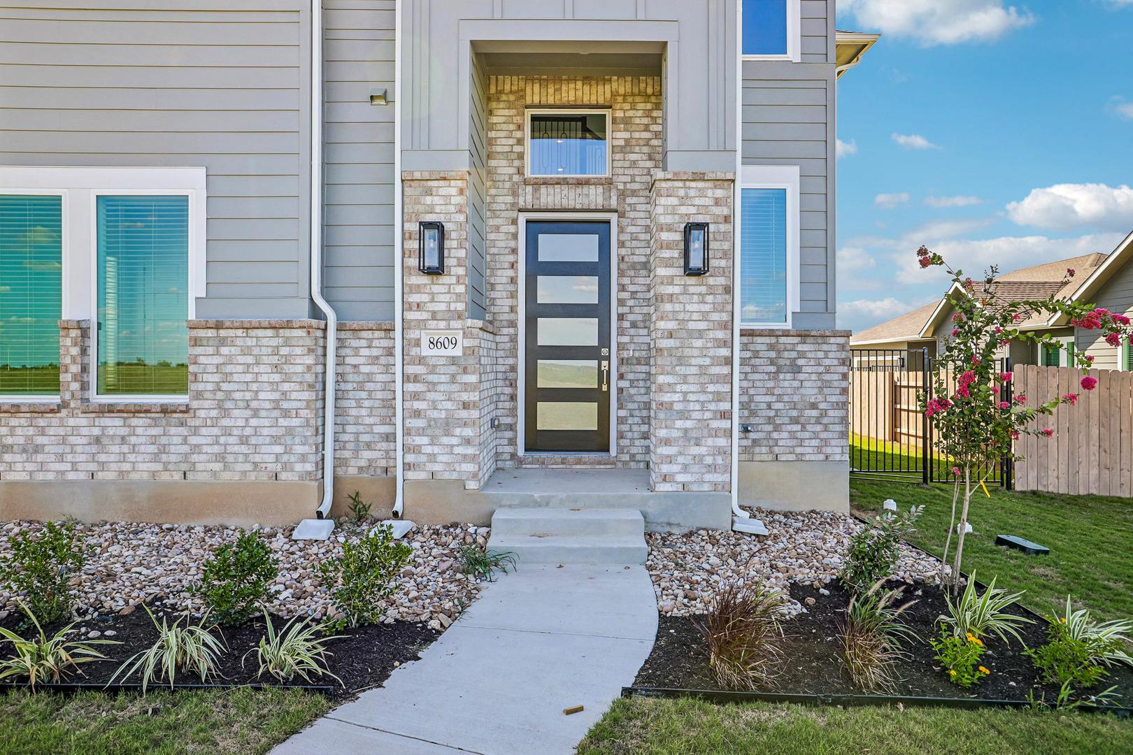 3rd image of 8609 Chalgrin Pl, Austin, TX 78744 | MLS# 7792087