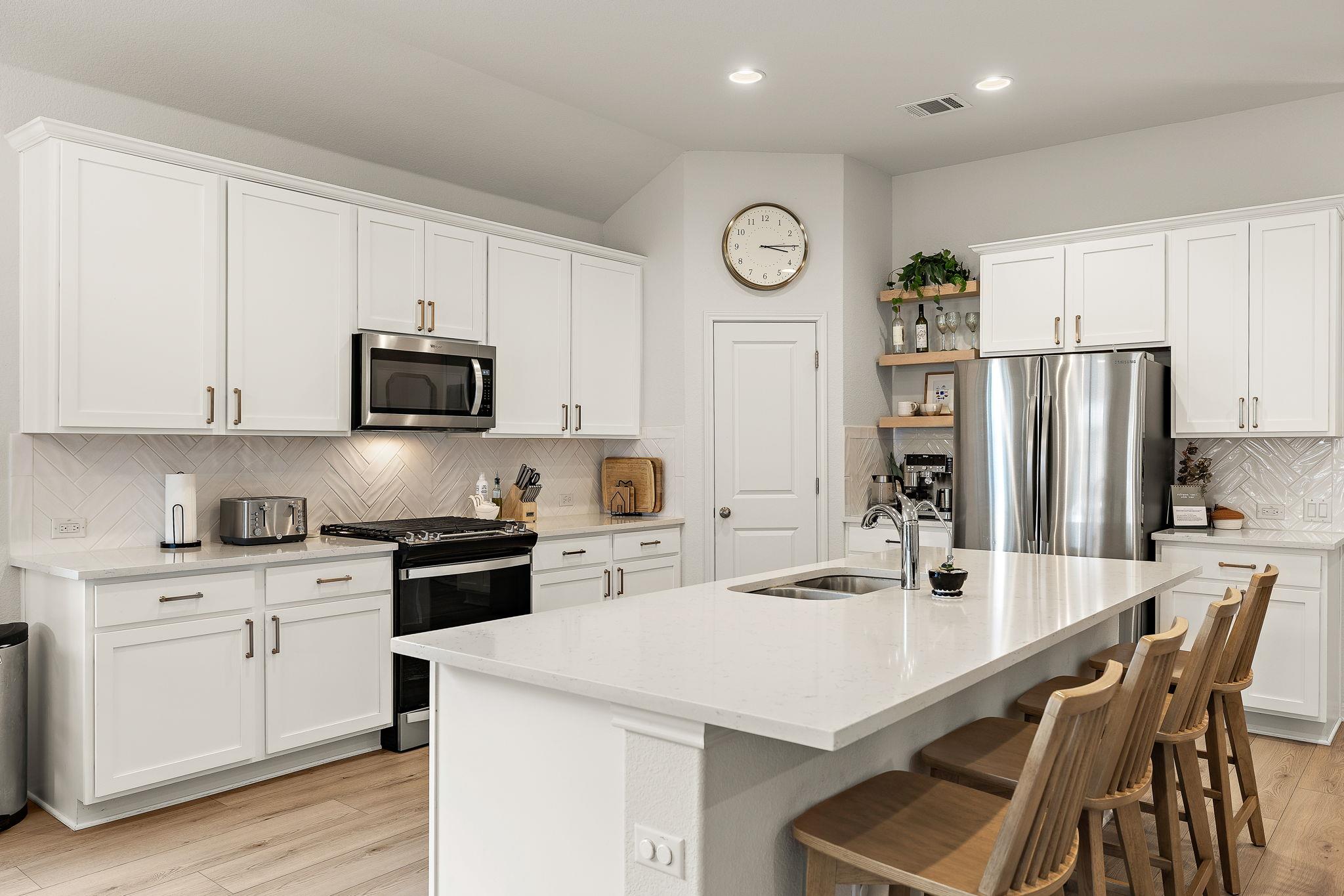 5th image of 220 Castlefields St, Hutto, TX 78634 | MLS# 2044625