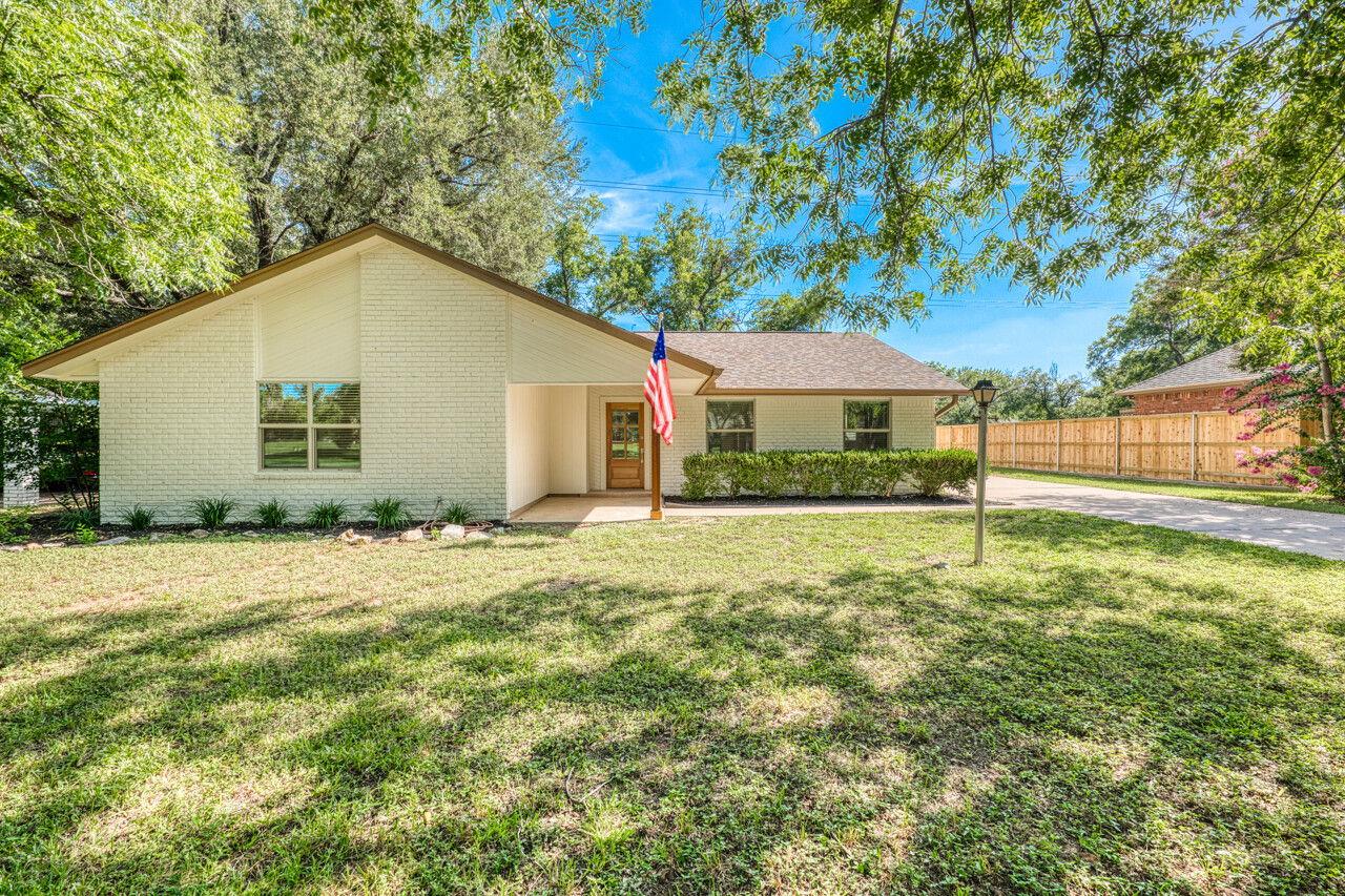 2nd image of 319 Columbine St, Marble Falls, TX 78654 | MLS# 9061533