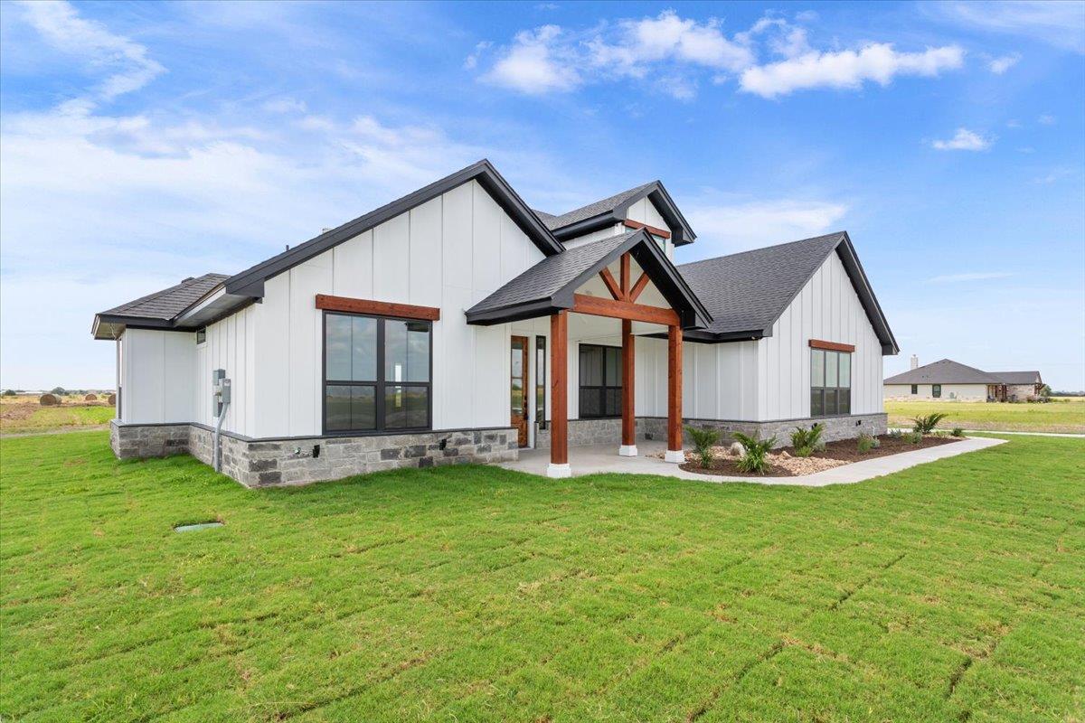 2nd image of 18085 Round Hall Rd, Holland, TX 76534 | MLS# 3433319