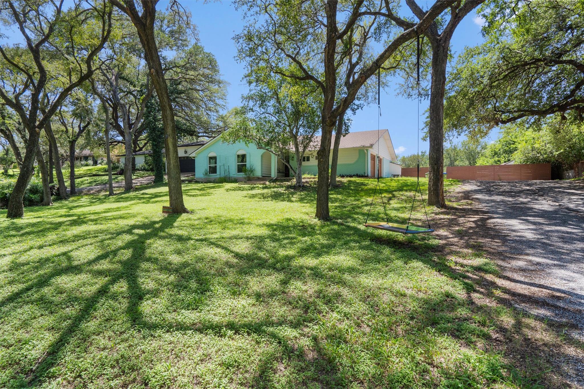 3rd image of 12904 Arroyo Doble Dr, Manchaca, TX 78652 | MLS# 2040041