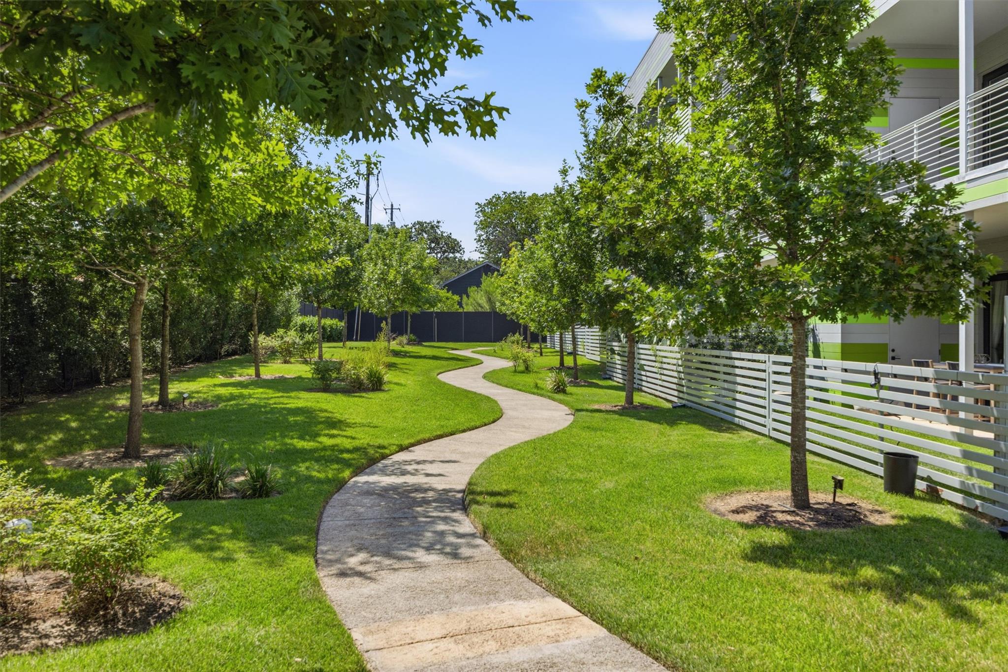 3rd image of 4004 Banister Ln #211, Austin, TX 78704 | MLS# 3106044