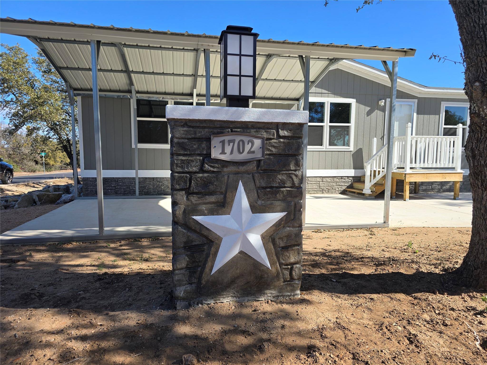 3rd image of 1702 Fox Foot Dr, Horseshoe Bay, TX 78657 | MLS# 3397259