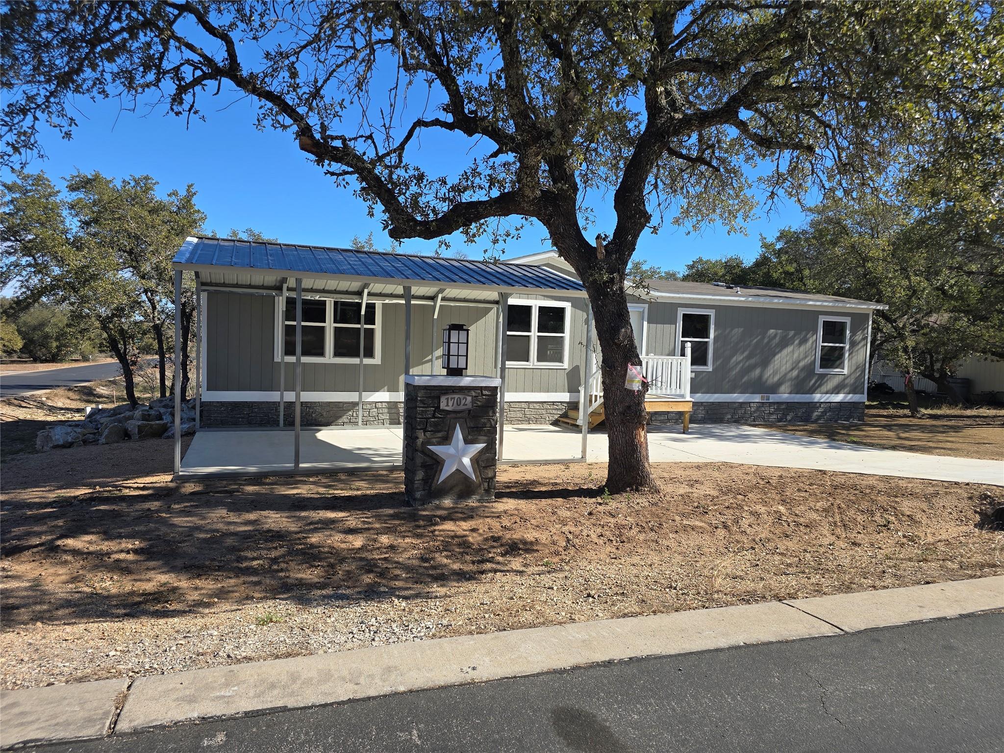 1st image of 1702 Fox Foot Dr, Horseshoe Bay, TX 78657 | MLS# 3397259
