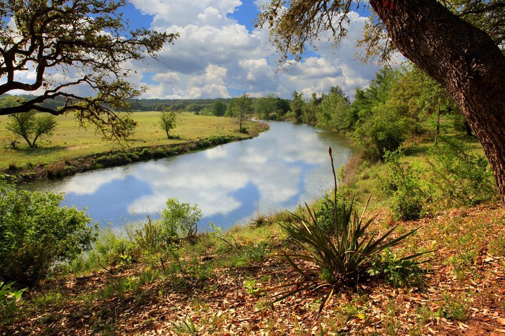 39th image of 342 Bridge Water Loop, Dripping Springs, TX 78620 | MLS# 2265616