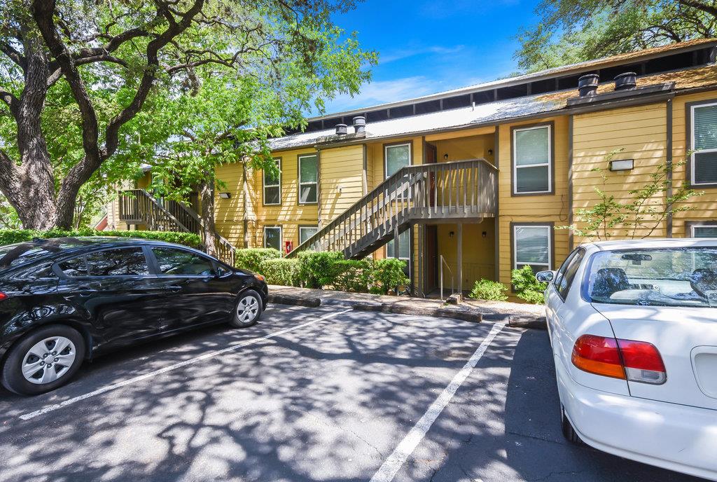 2nd image of 1000 W 26Th St #114, Austin, TX 78705 | MLS# 4487842