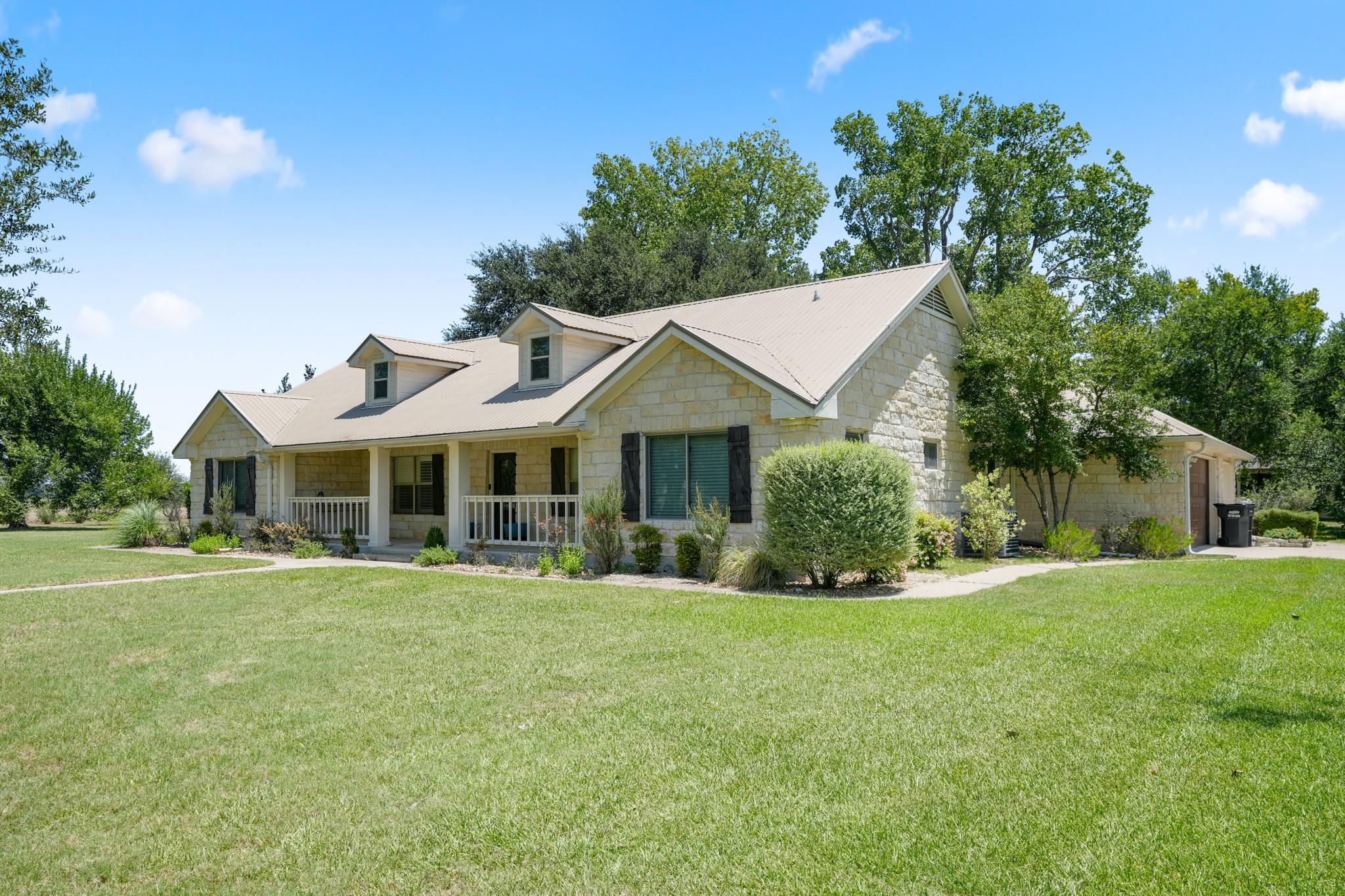 3rd image of 280 Windy Ln, Taylor, TX 76574 | MLS# 2352011