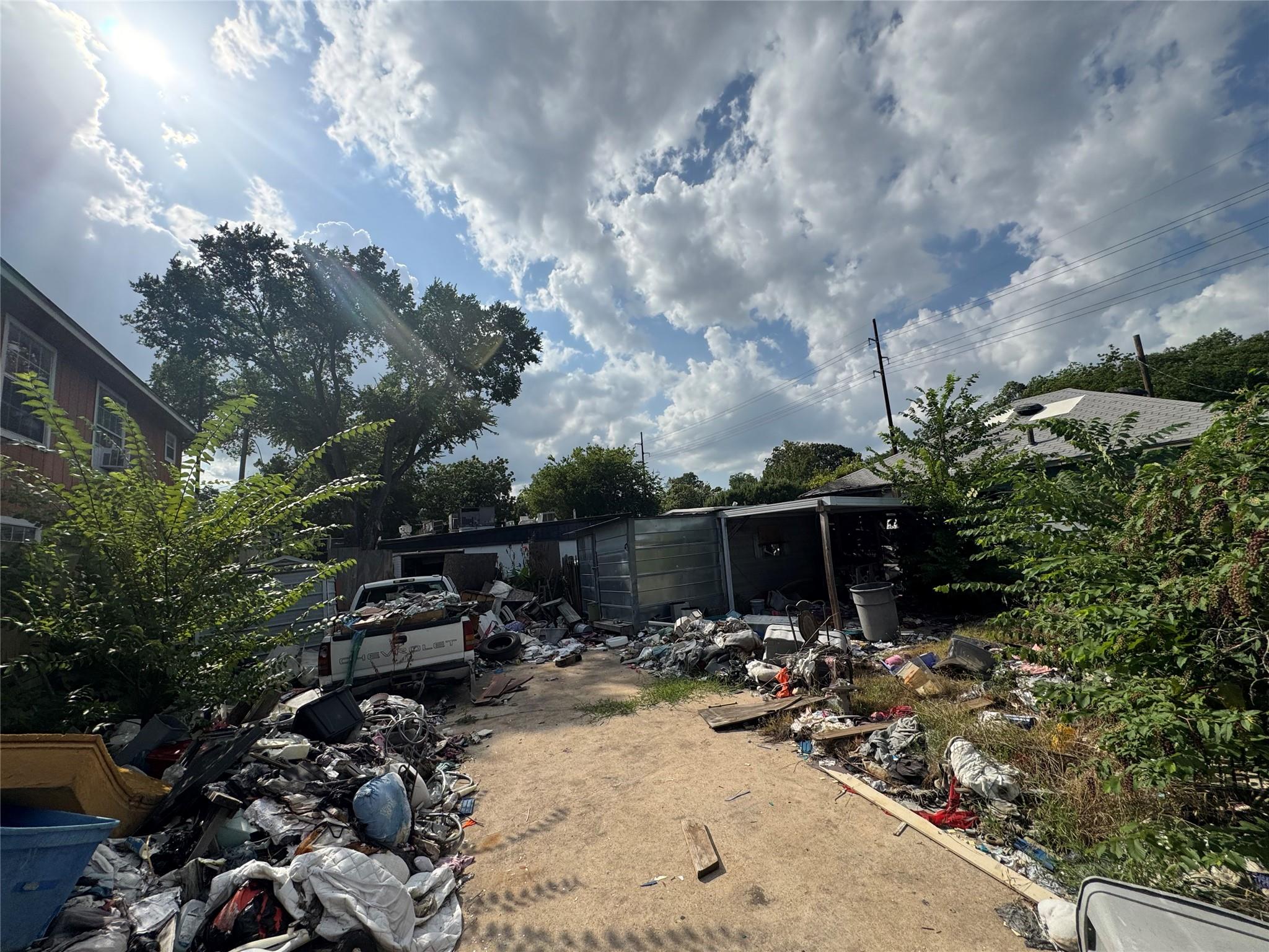 2nd image of 2717 E 2nd St, Austin, TX 78702 | MLS# 5953799