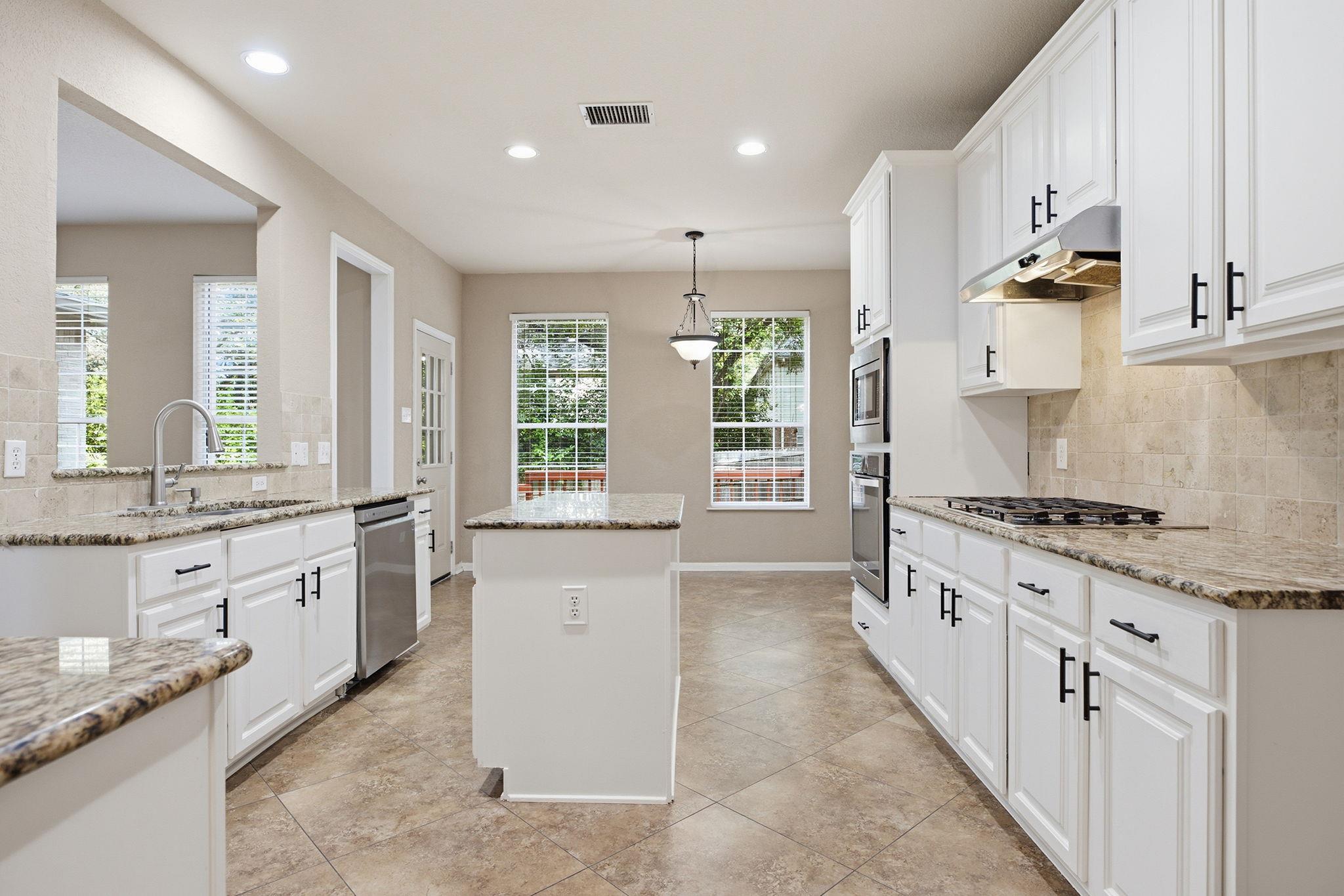 5th image of 2021 Woodglen Dr, Round Rock, TX 78681 | MLS# 9199258