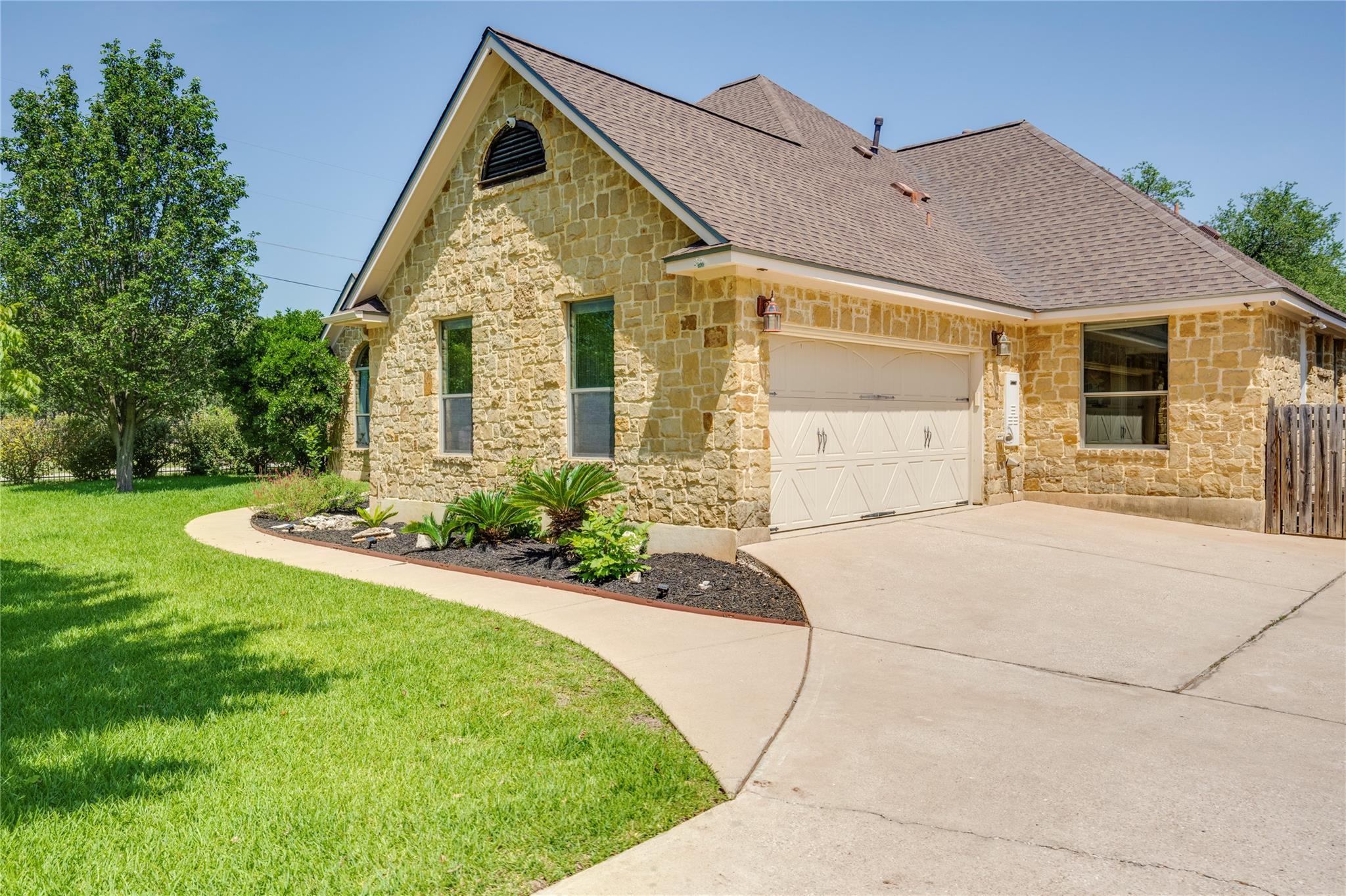 3rd image of 1005 Cedar Park Dr, Cedar Park, TX 78613 | MLS# 7876768