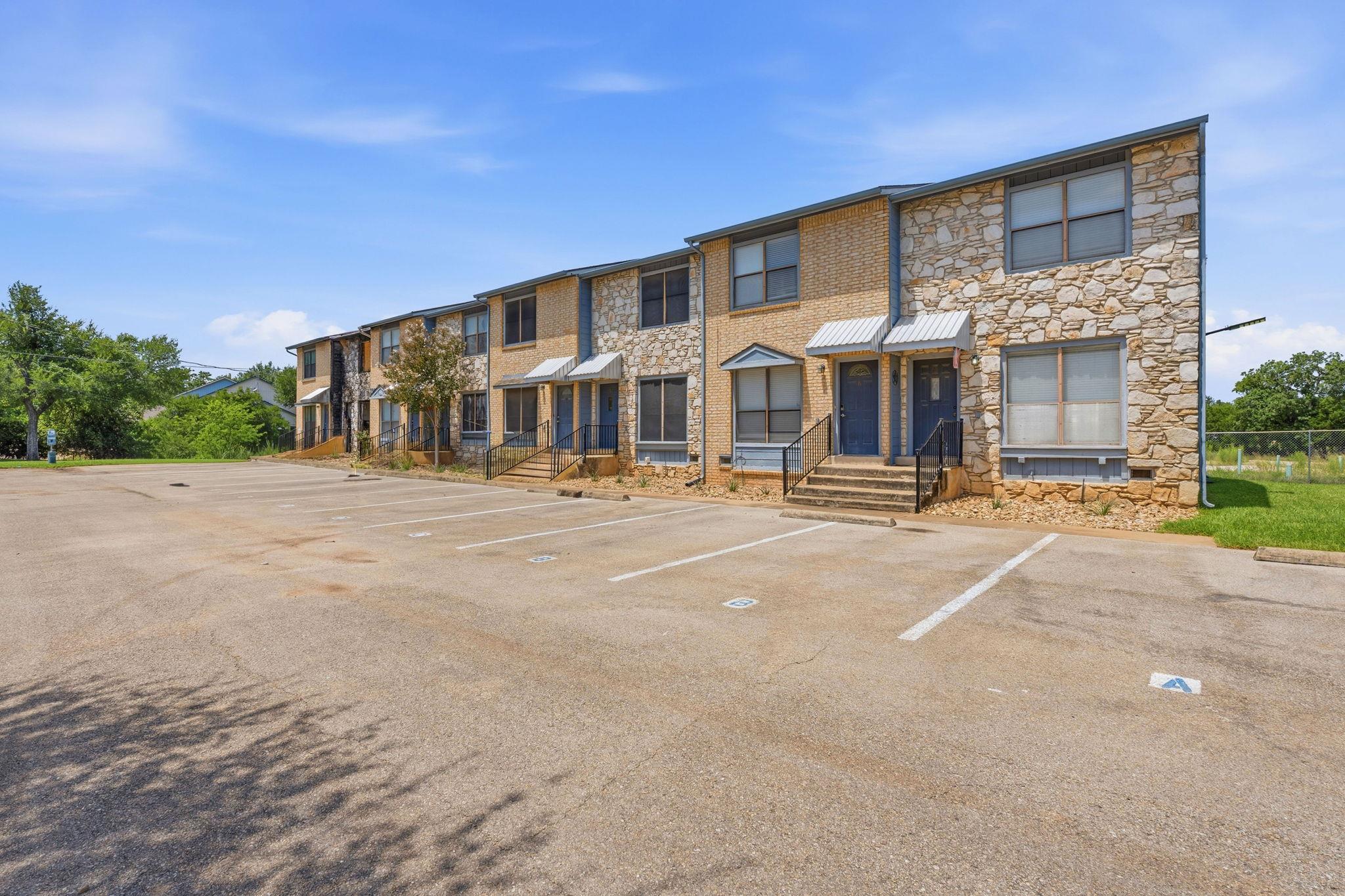 2nd image of 3009 Whisper Oaks Ln #C, Georgetown, TX 78628 | MLS# 6086361