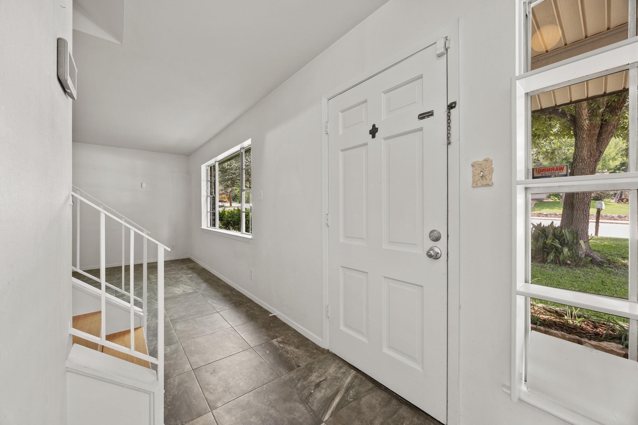 5th image of 6912 Langston Dr, Austin, TX 78723 | MLS# 8983864