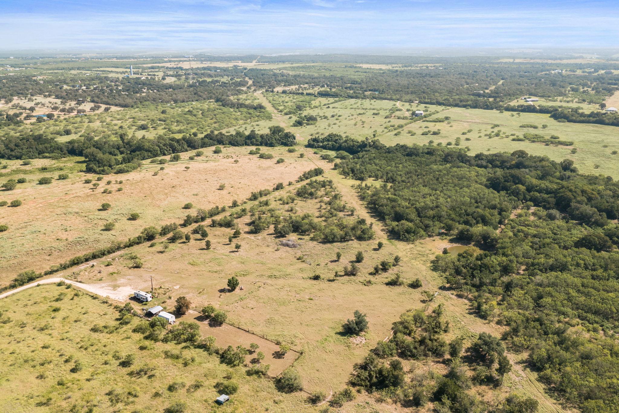 5th image of 625 Callihan Rd, Luling, TX 78648 | MLS# 4833101