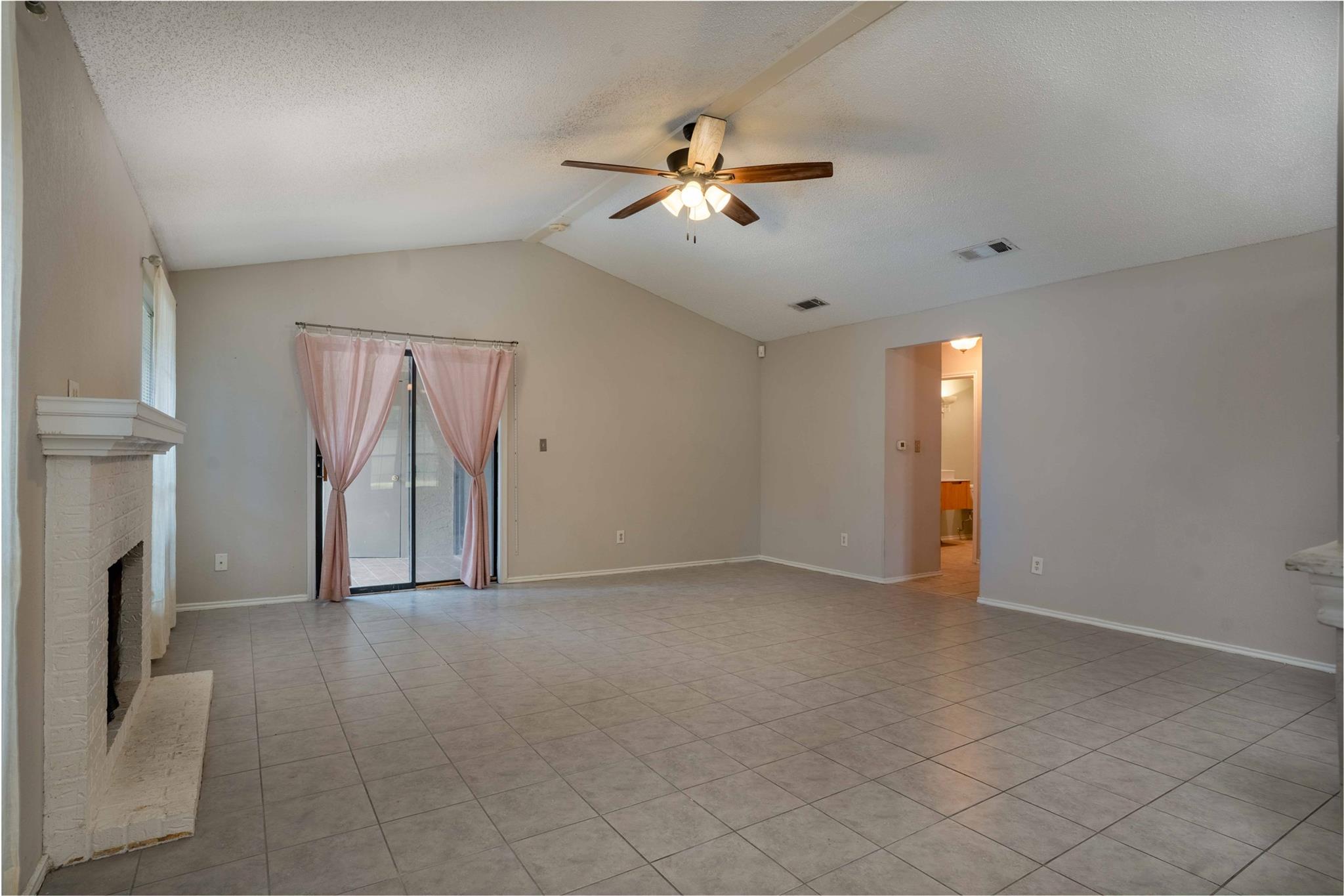 3rd image of 1202 Thorpe Ln #315, San Marcos, TX 78666 | MLS# 4537190