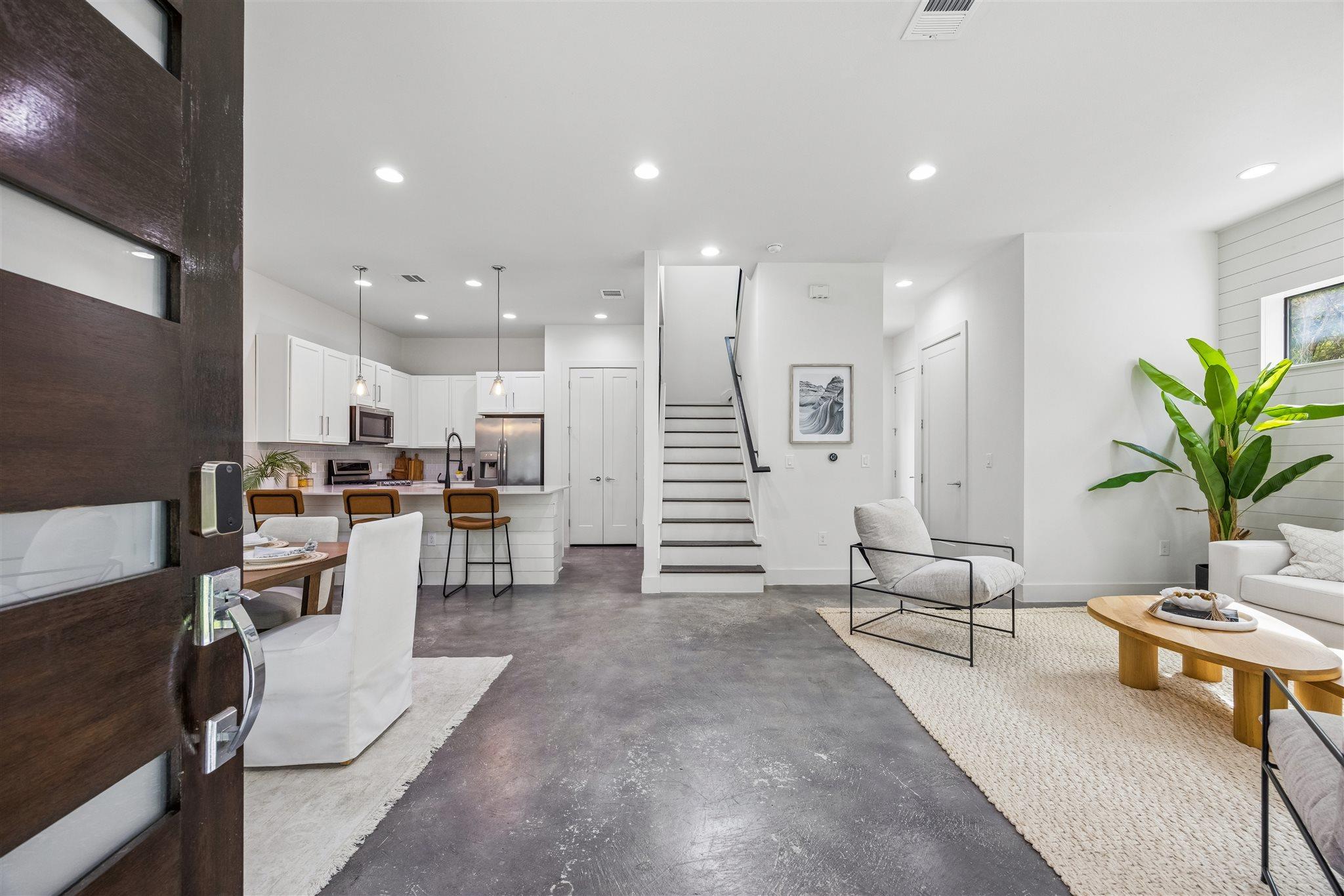 2nd image of 1118 Algarita Ave #2, Austin, TX 78704 | MLS# 3355973