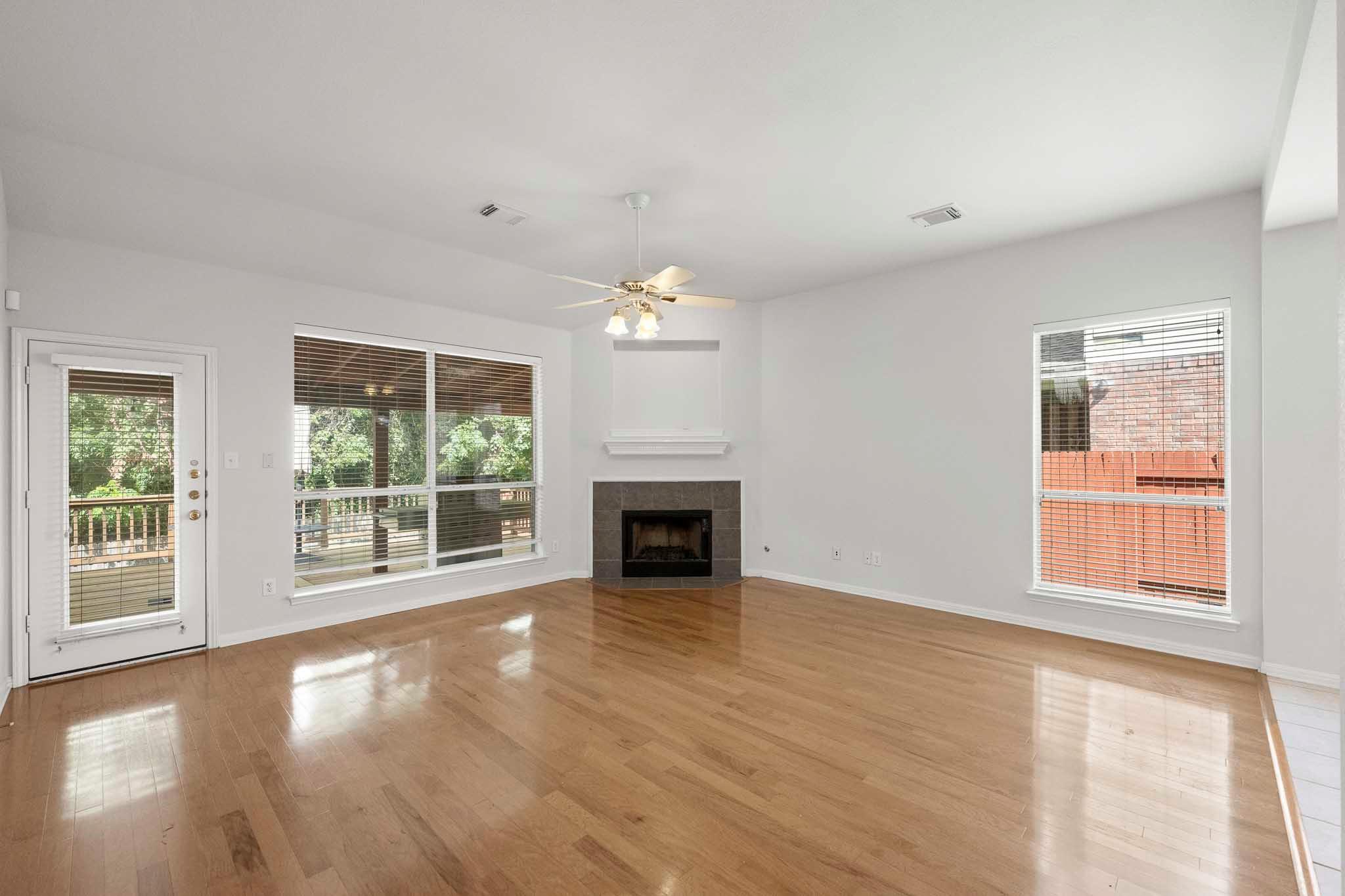 4th image of 1917 Chasewood Dr, Austin, TX 78727 | MLS# 9974164