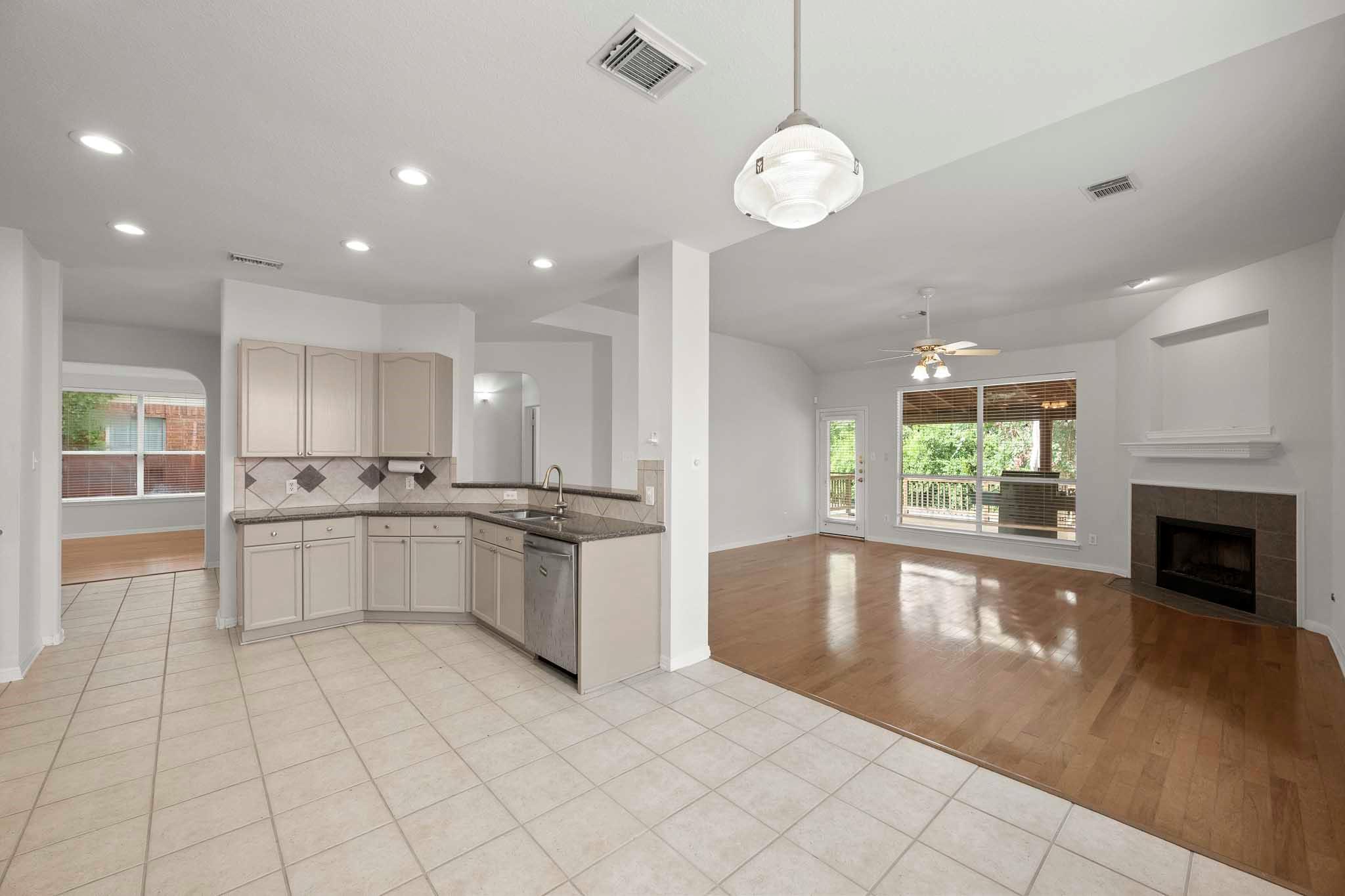 5th image of 1917 Chasewood Dr, Austin, TX 78727 | MLS# 9974164