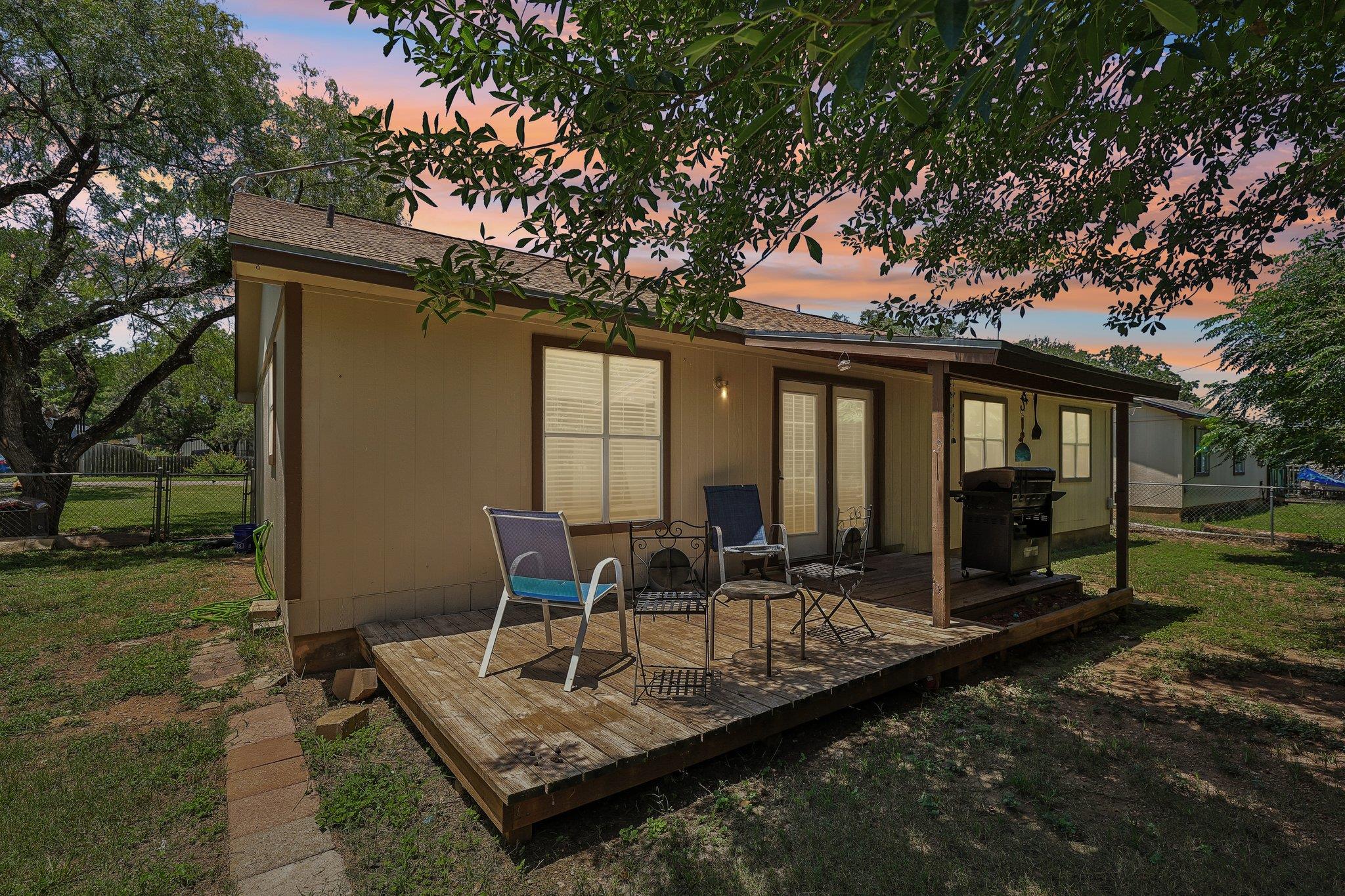 3rd image of 611 Magnolia Ln, Cottonwood Shores, TX 78657 | MLS# 9987617