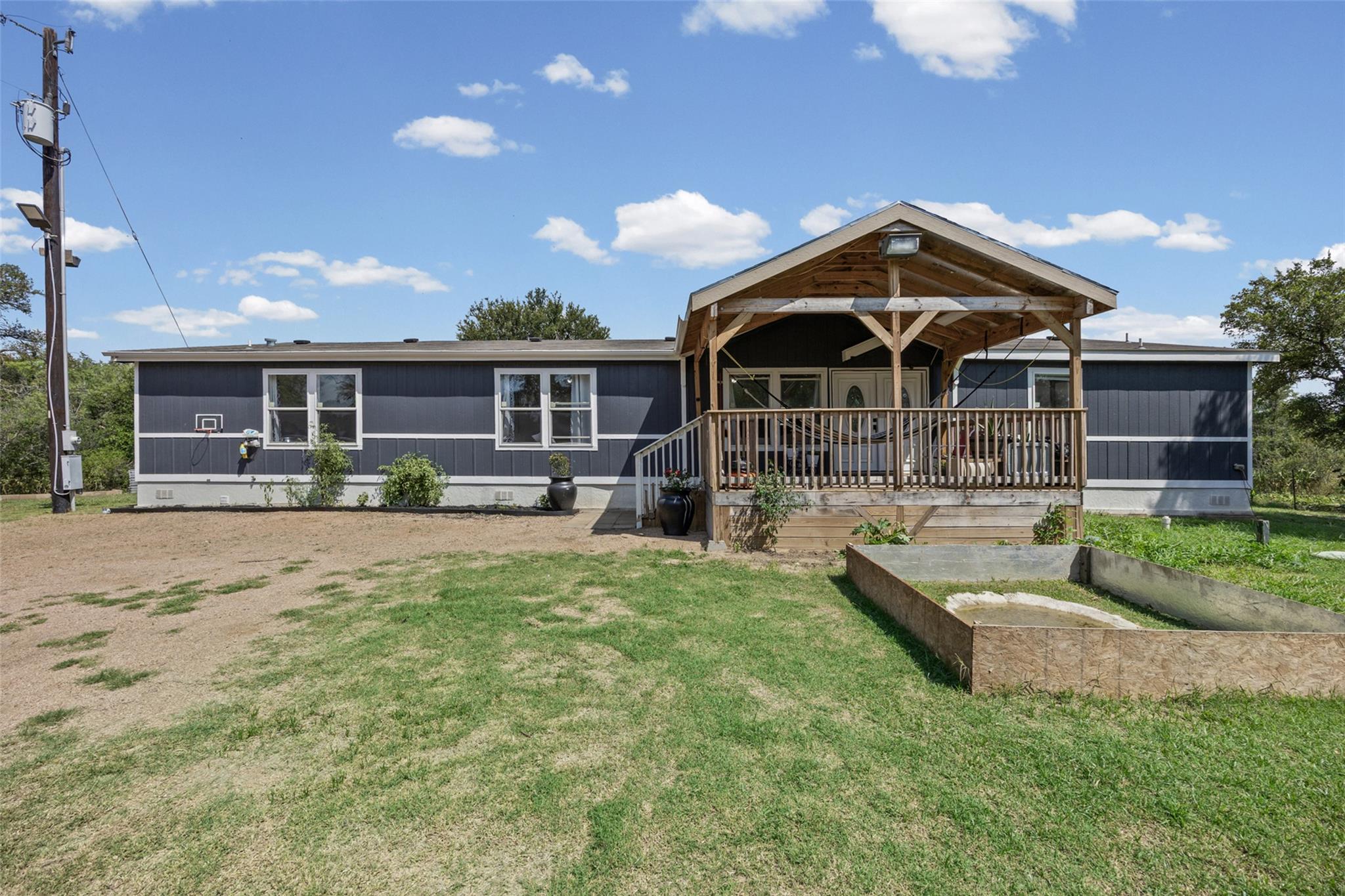 1st image of 685 Thousand Oaks Dr, Cedar Creek, TX 78612 | MLS# 8290141