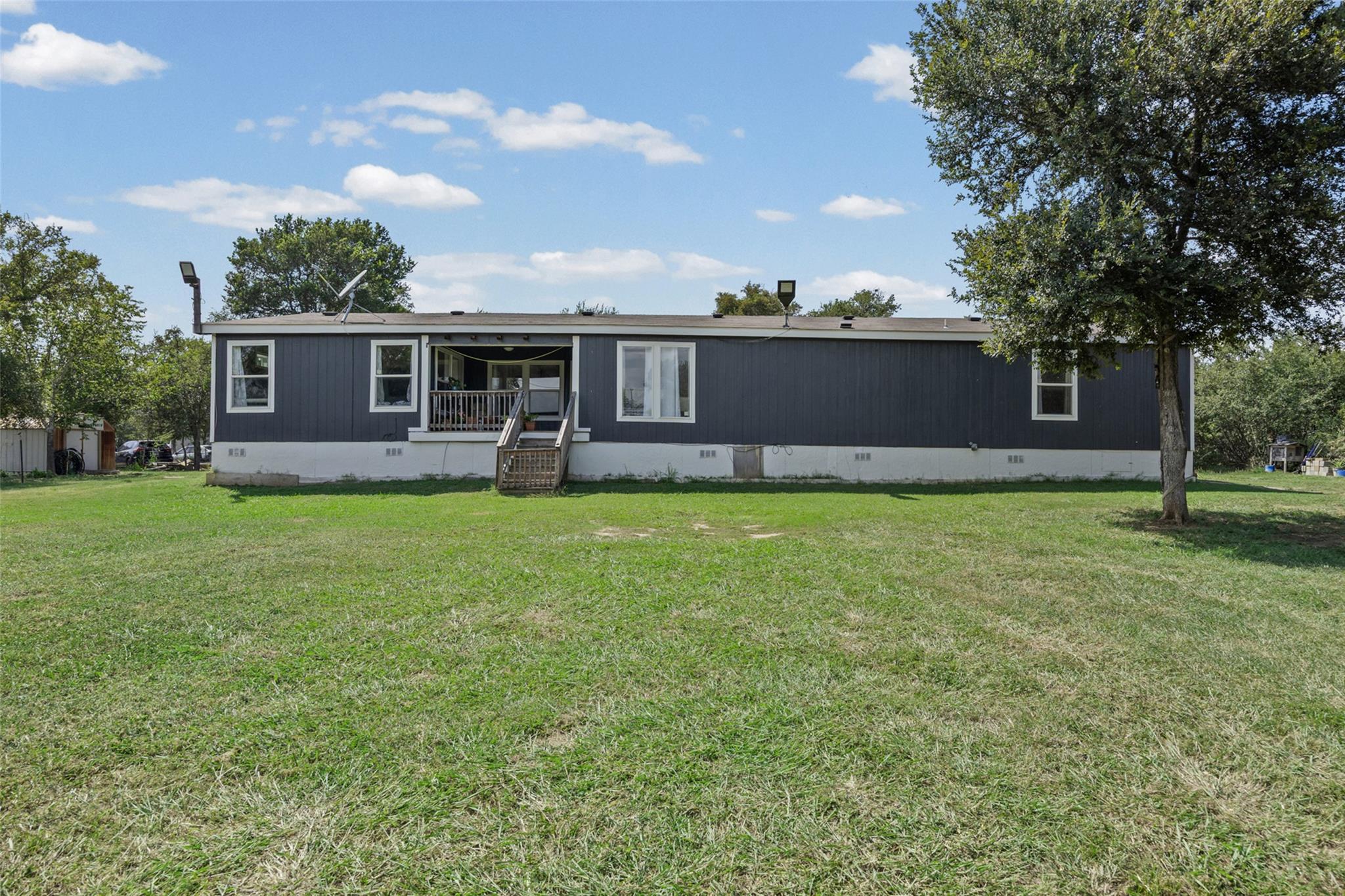 5th image of 685 Thousand Oaks Dr, Cedar Creek, TX 78612 | MLS# 8290141