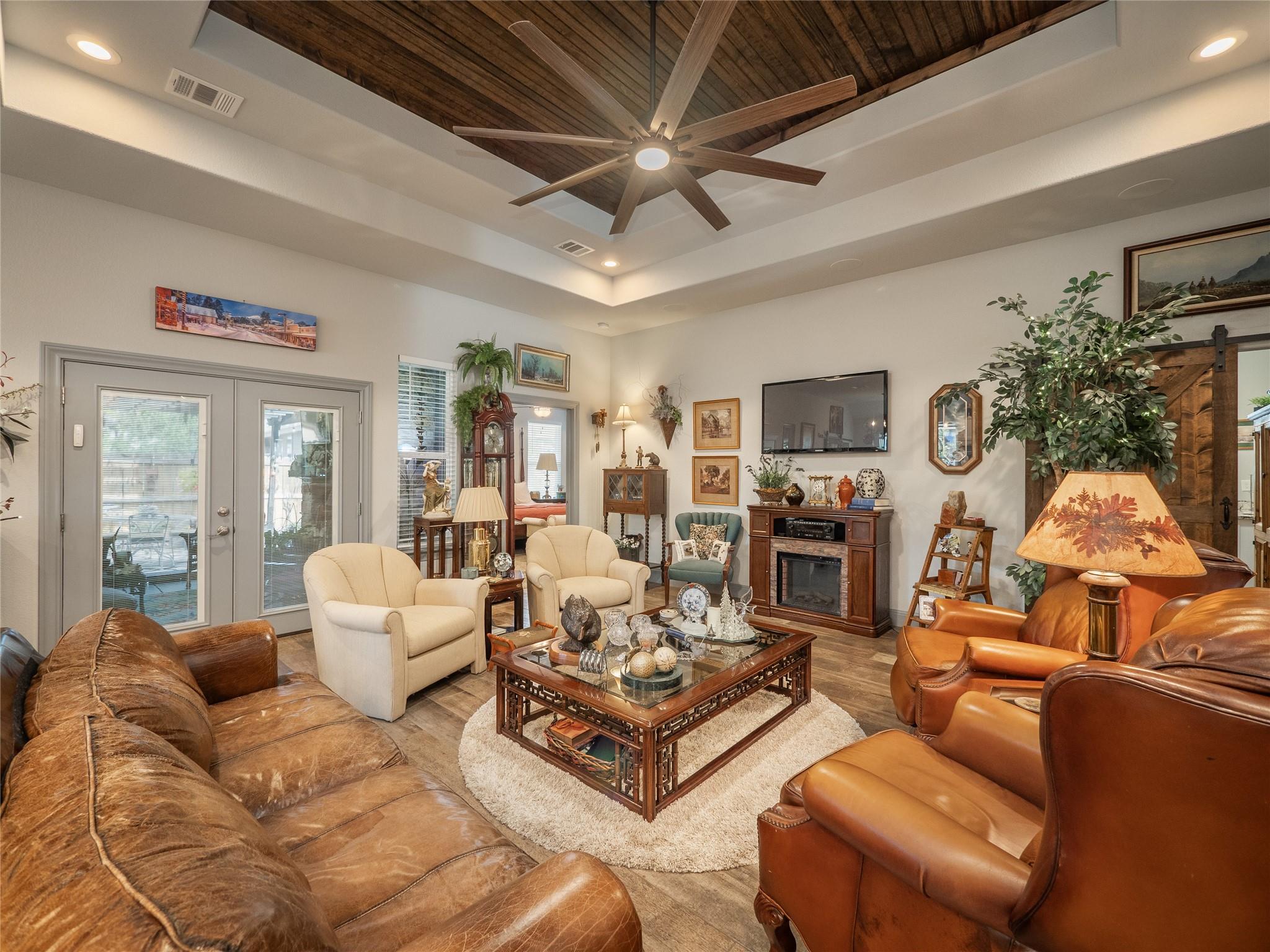 5th image of 308 Buckhorn Dr, Lago Vista, TX 78645 | MLS# 9998265