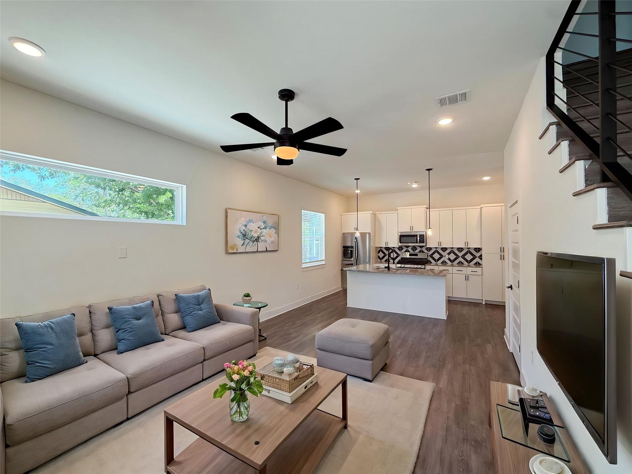 2nd image of 1212 Lily Ter #1, Austin, TX 78741 | MLS# 2456016
