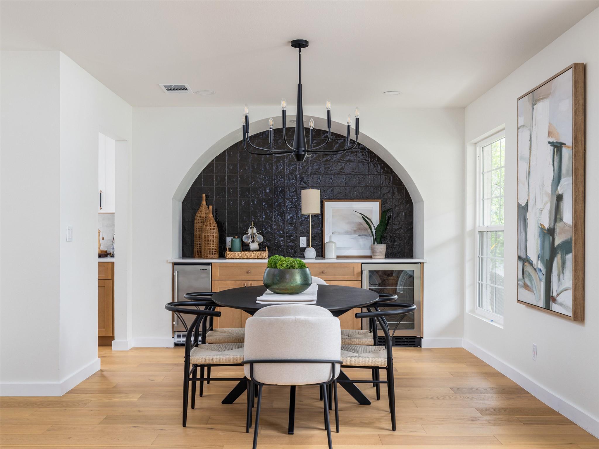 3rd image of 6905 N Creighton Ln, Austin, TX 78723 | MLS# 5839376
