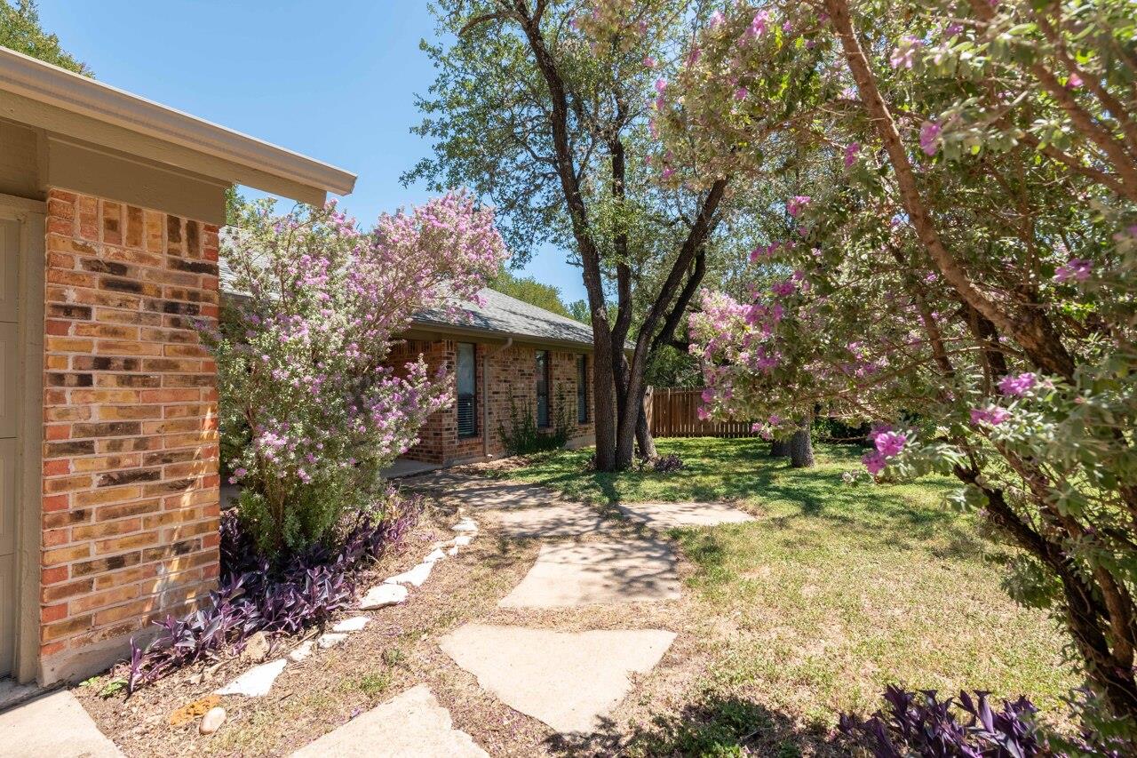 2nd image of 4615 Trail West Dr, Austin, TX 78735 | MLS# 6894244