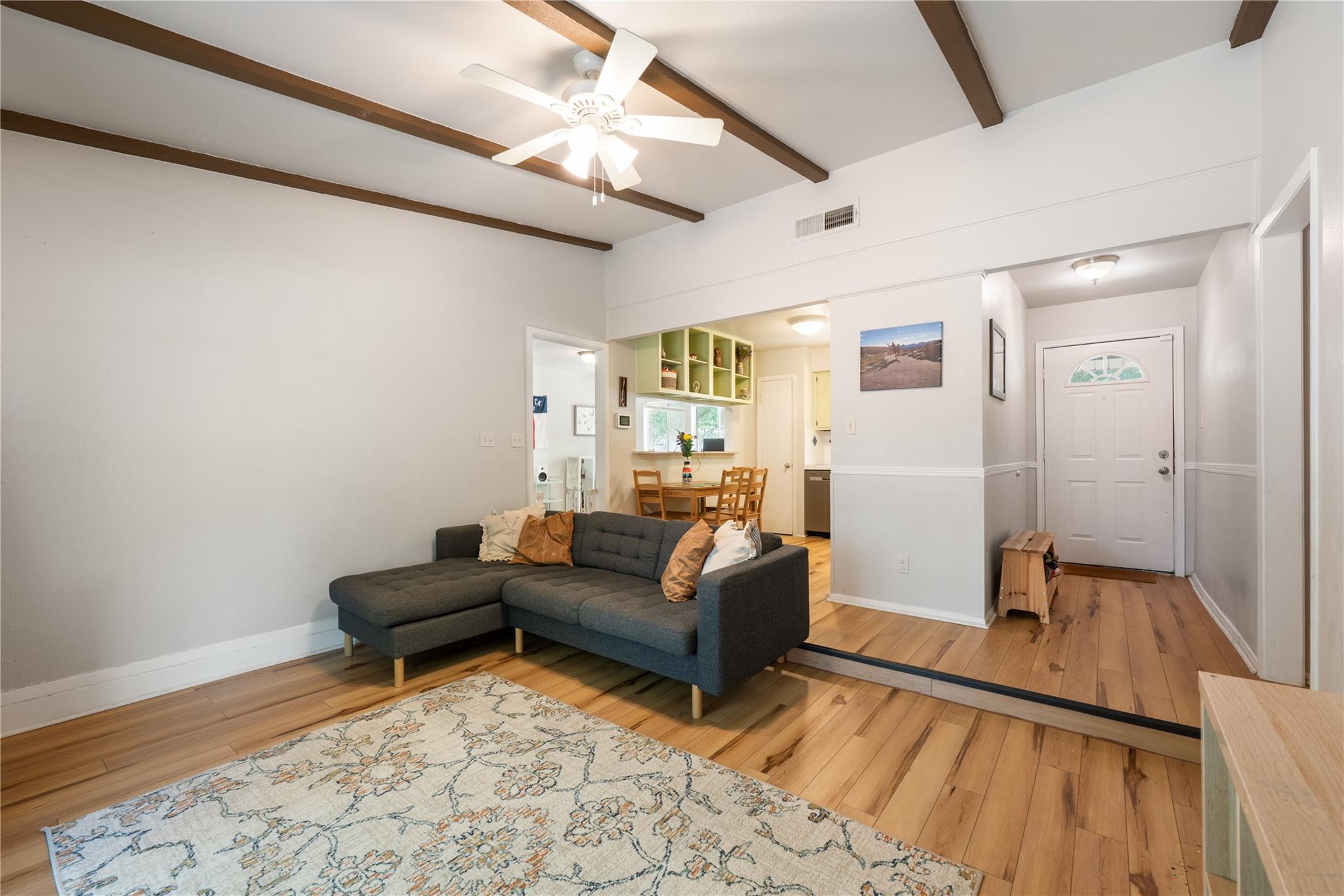 5th image of 2307 Valley High Cir, Austin, TX 78744 | MLS# 8892245