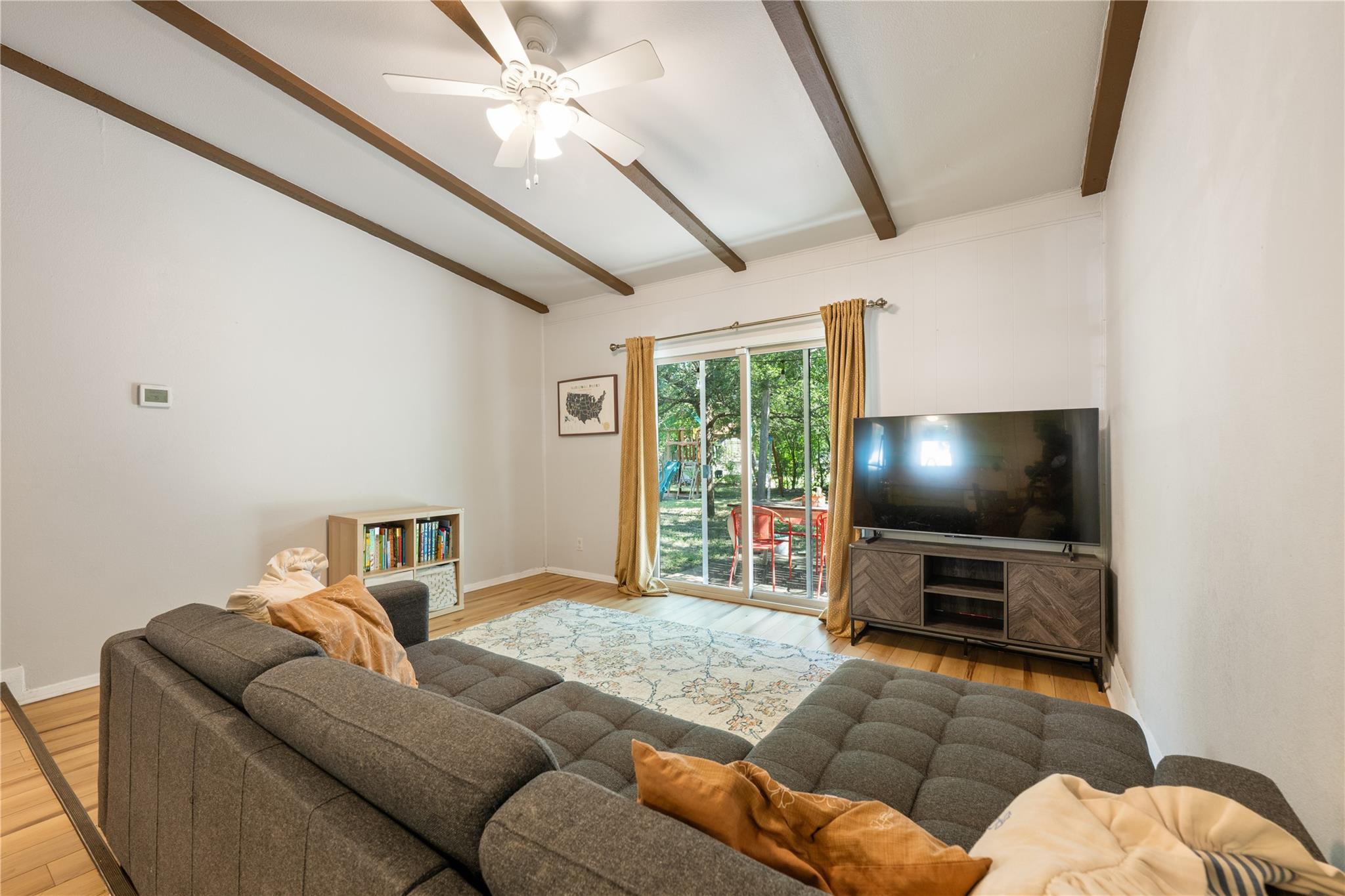 4th image of 2307 Valley High Cir, Austin, TX 78744 | MLS# 8892245