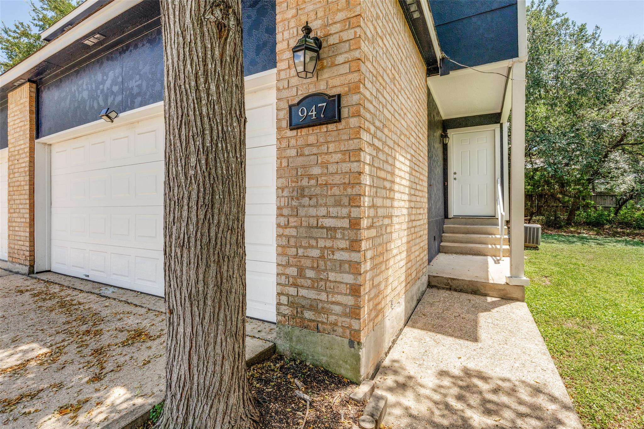 3rd image of 945-947 Sagewood Trl, San Marcos, TX 78666 | MLS# 4064365