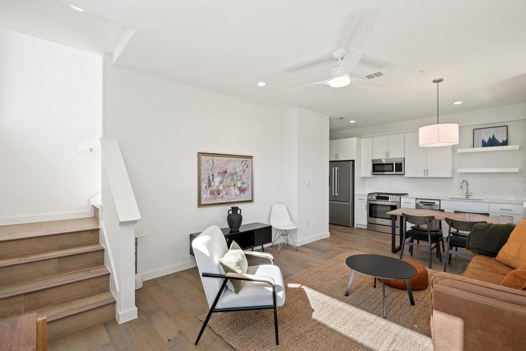 2nd image of 3613 Jetson Wy #112, Austin, TX 78723 | MLS# 3440562